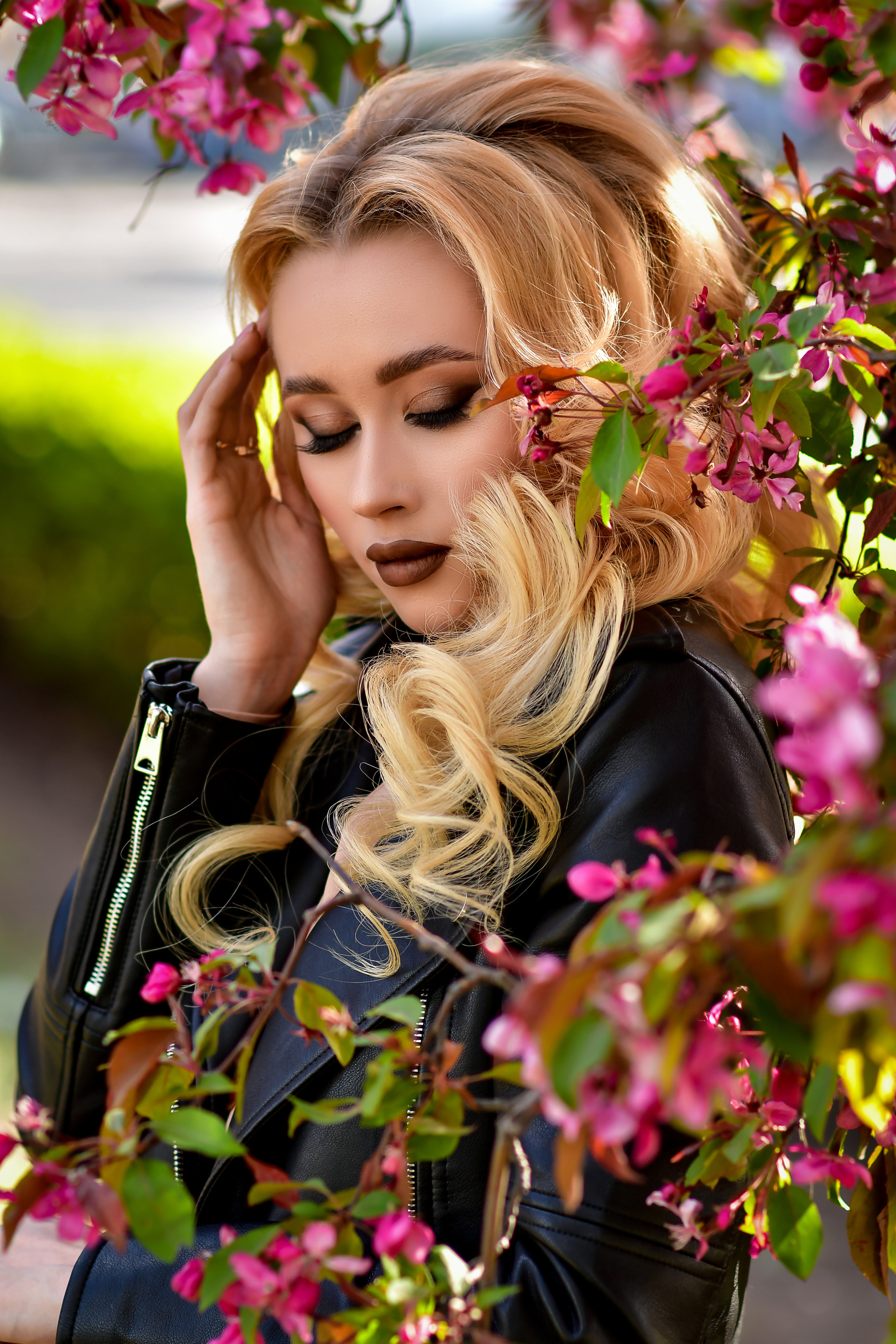 Весна. Съемка в цветении. Семейный и свадебный фотограф в Донецке Донская Анастасия