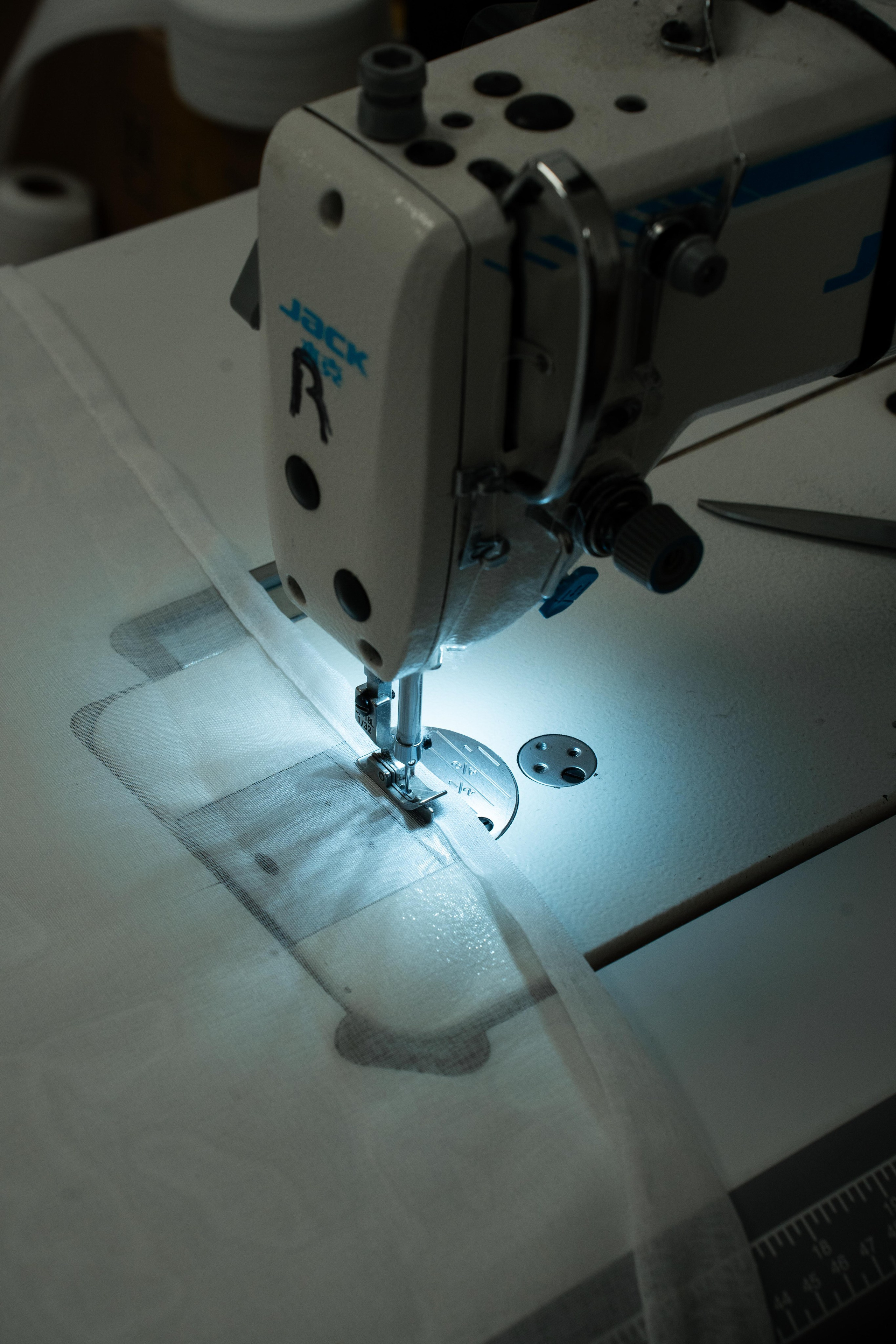 Производство 01.04.2026. Коммерческий и художественный фотограф и видеограф в Москве Арсений Тургенев