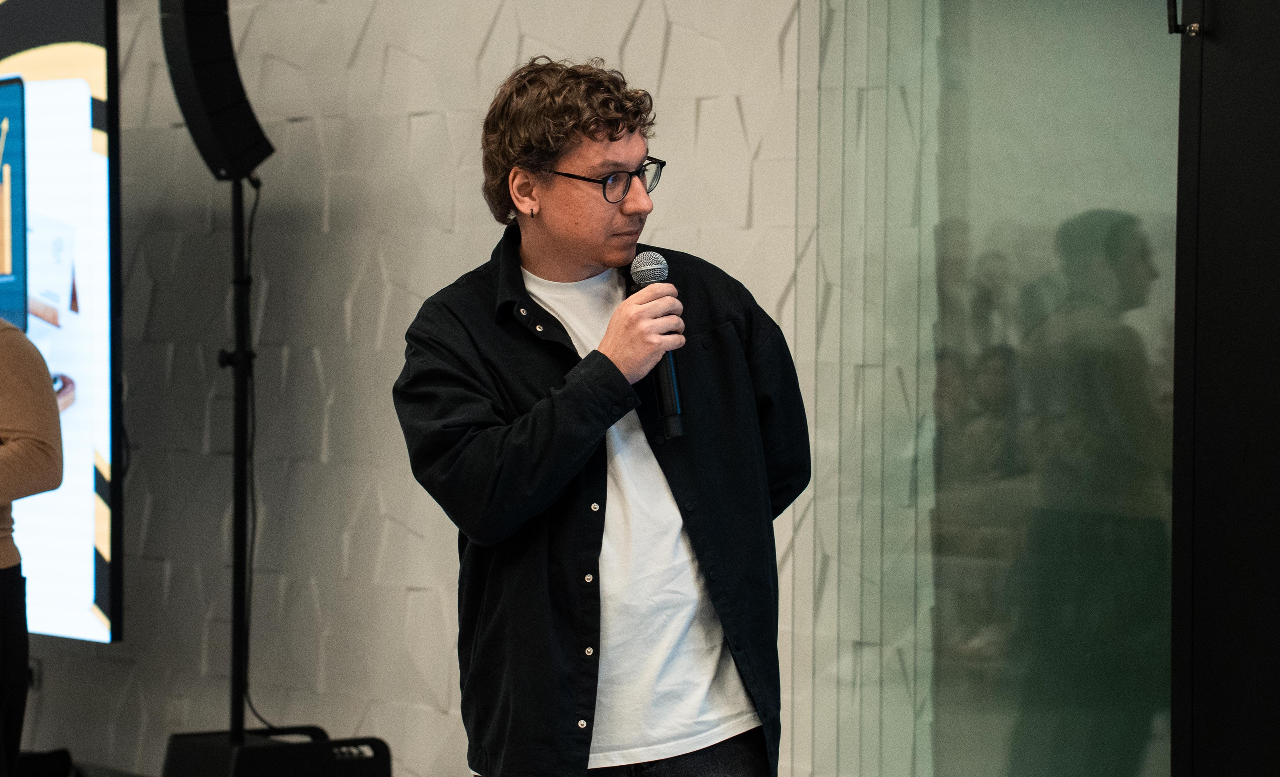 Global Tech Forum 27.03.2026. Коммерческий и художественный фотограф и видеограф в Москве Арсений Тургенев