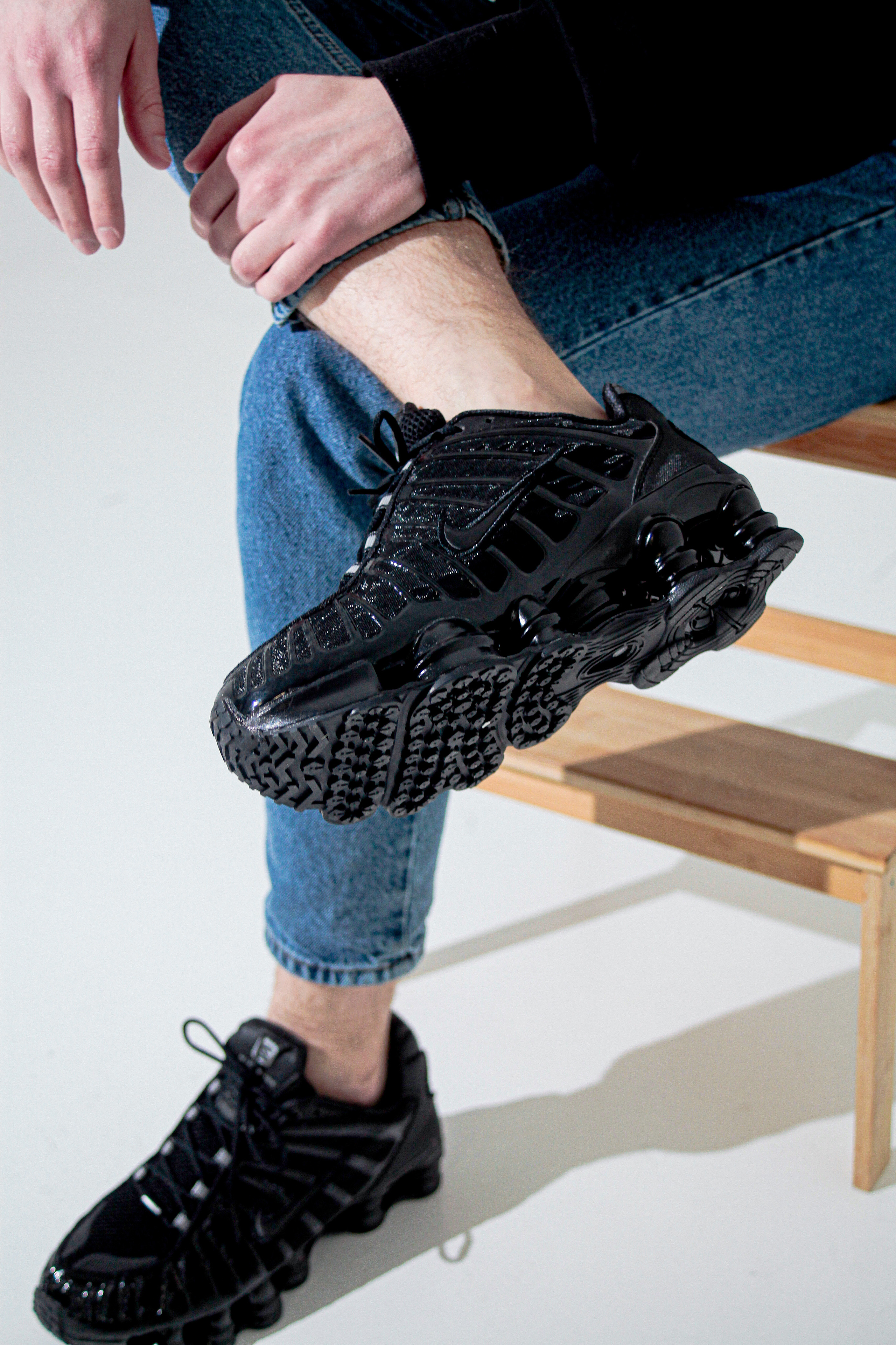 Съемка кроссовок для маркет-плэйсов. Фотограф в Санкт-Петербурге