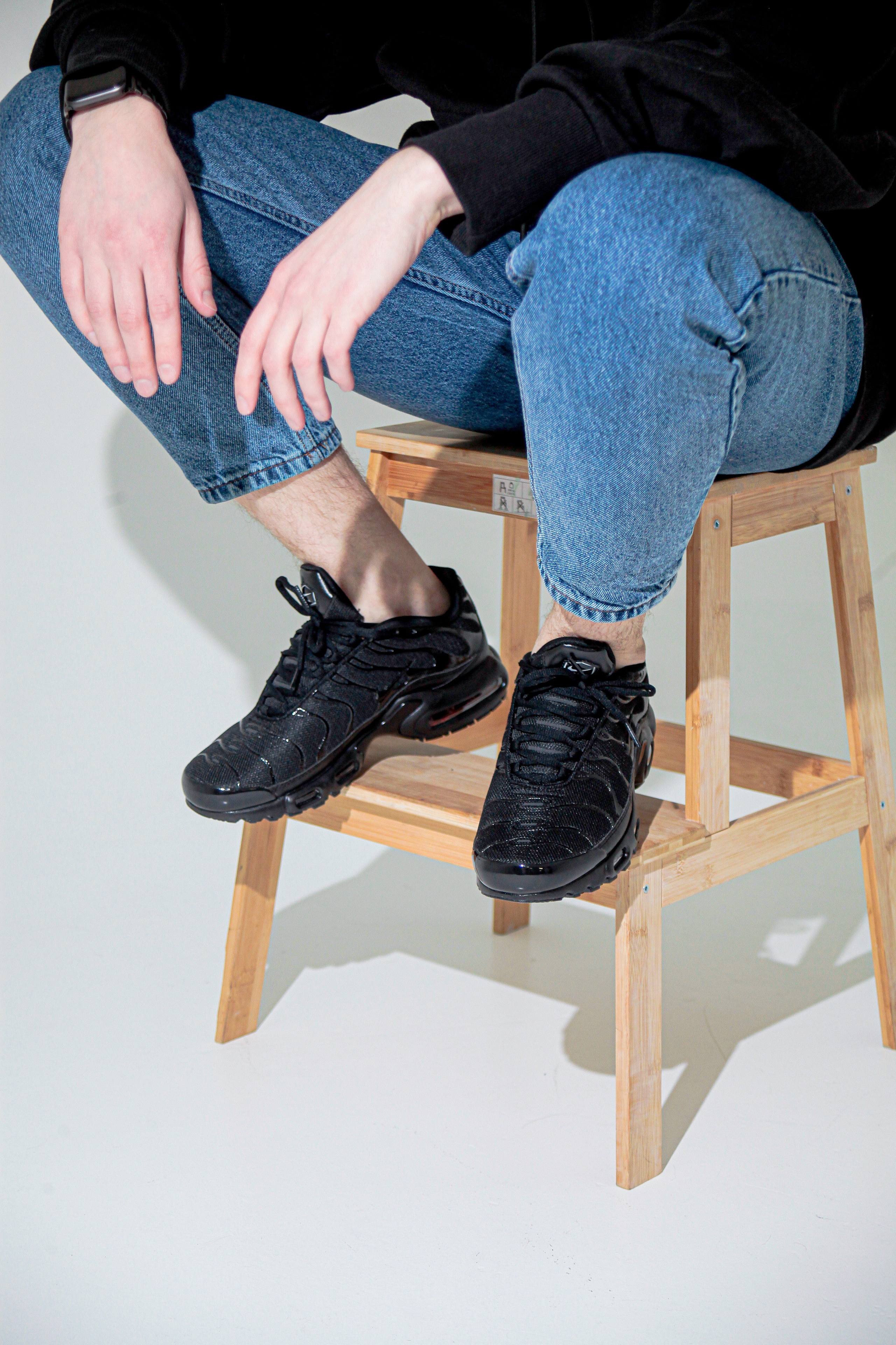 Съемка кроссовок для маркет-плэйсов. Фотограф в Санкт-Петербурге