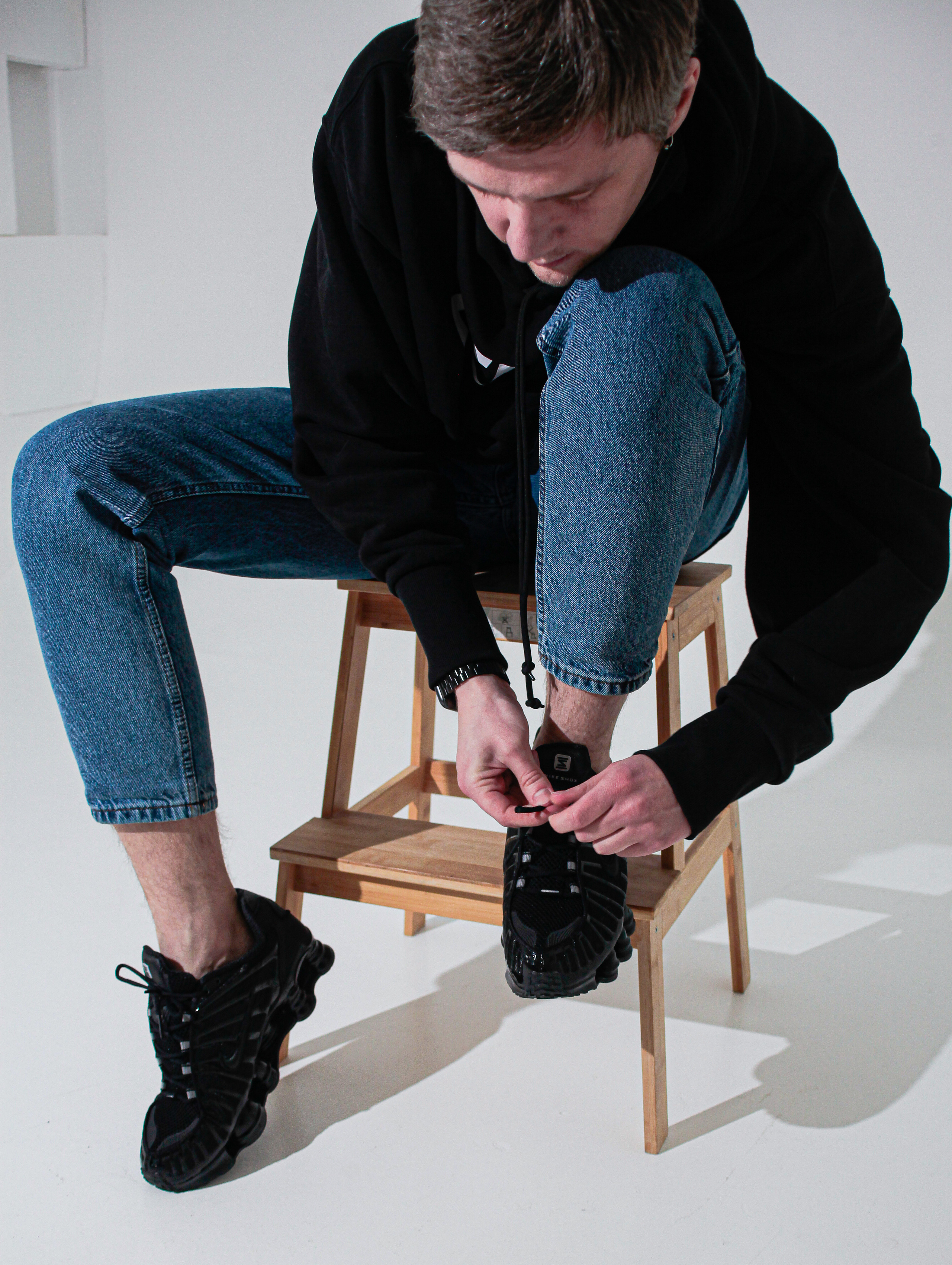 Съемка кроссовок для маркет-плэйсов. Фотограф в Санкт-Петербурге