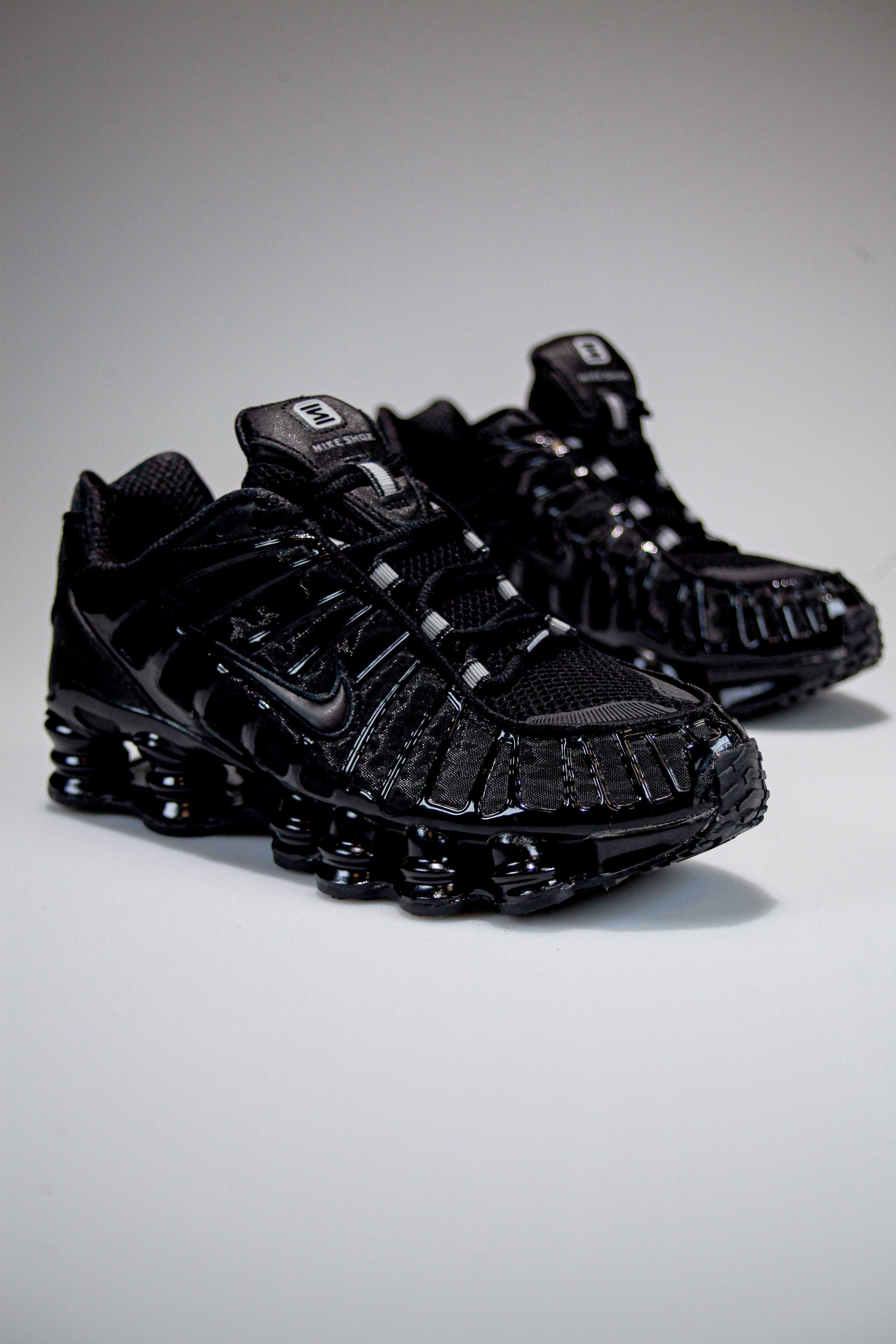 Съемка кроссовок для маркет-плэйсов. Фотограф в Санкт-Петербурге