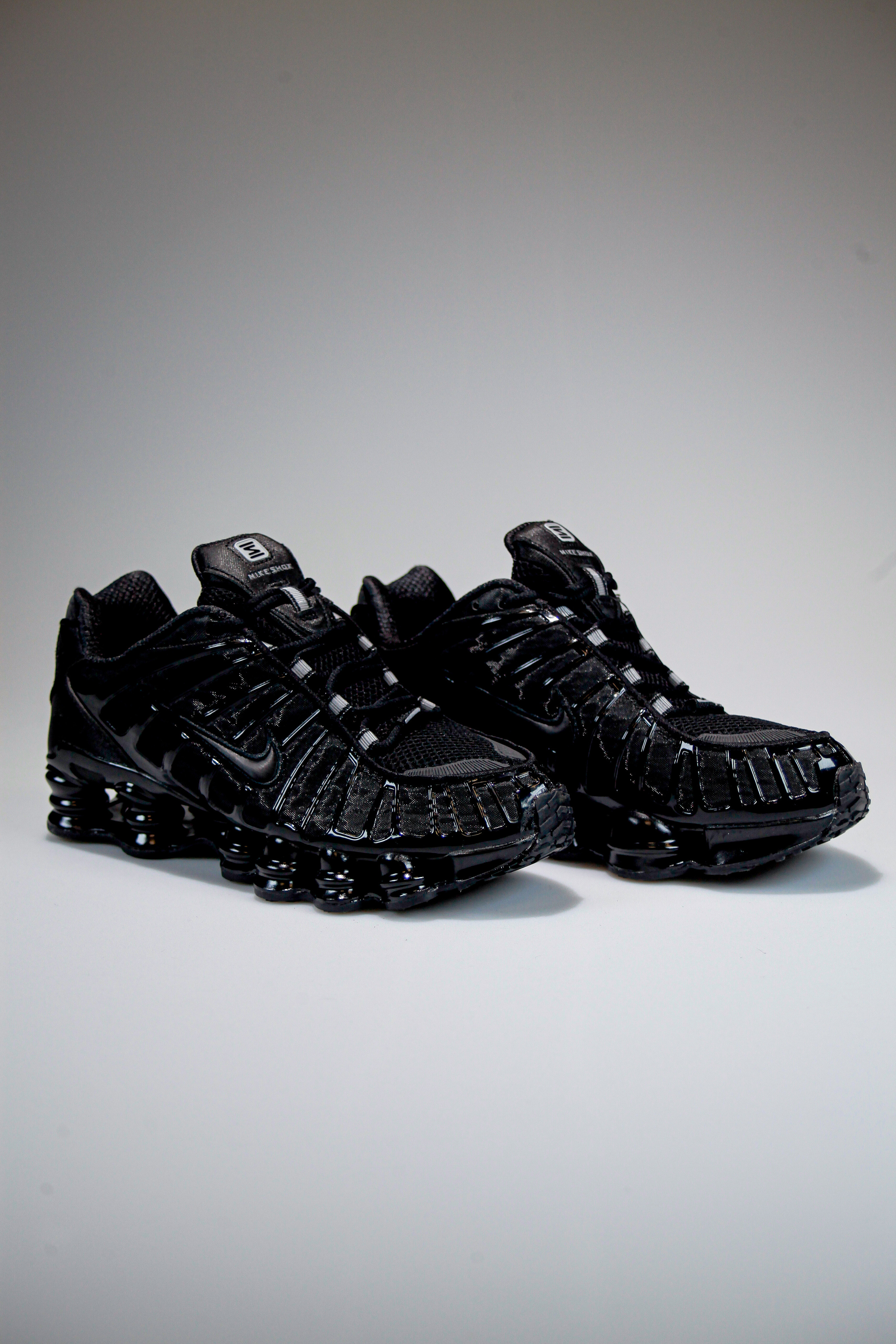 Съемка кроссовок для маркет-плэйсов. Фотограф в Санкт-Петербурге