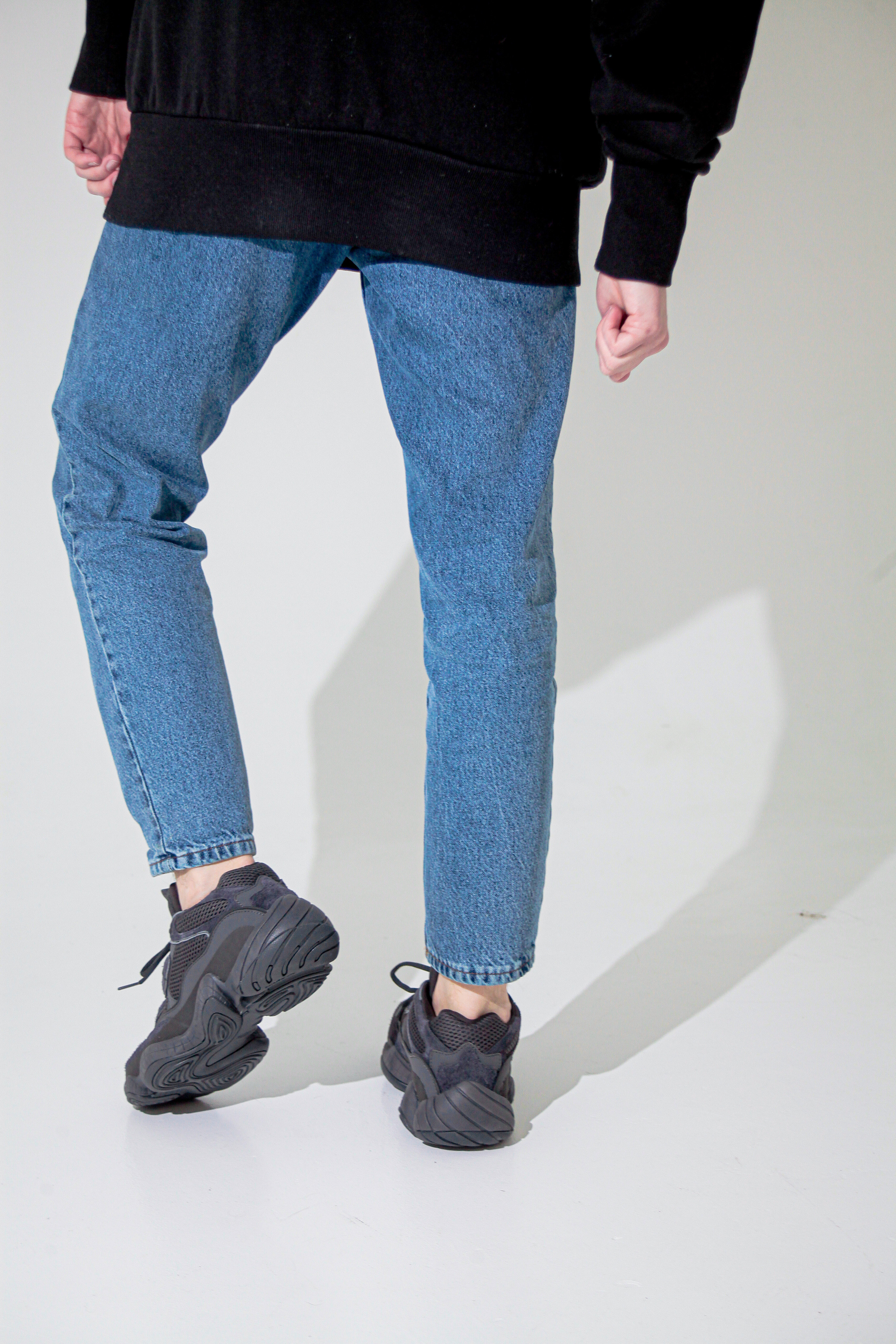 Съемка кроссовок для маркет-плэйсов. Фотограф в Санкт-Петербурге