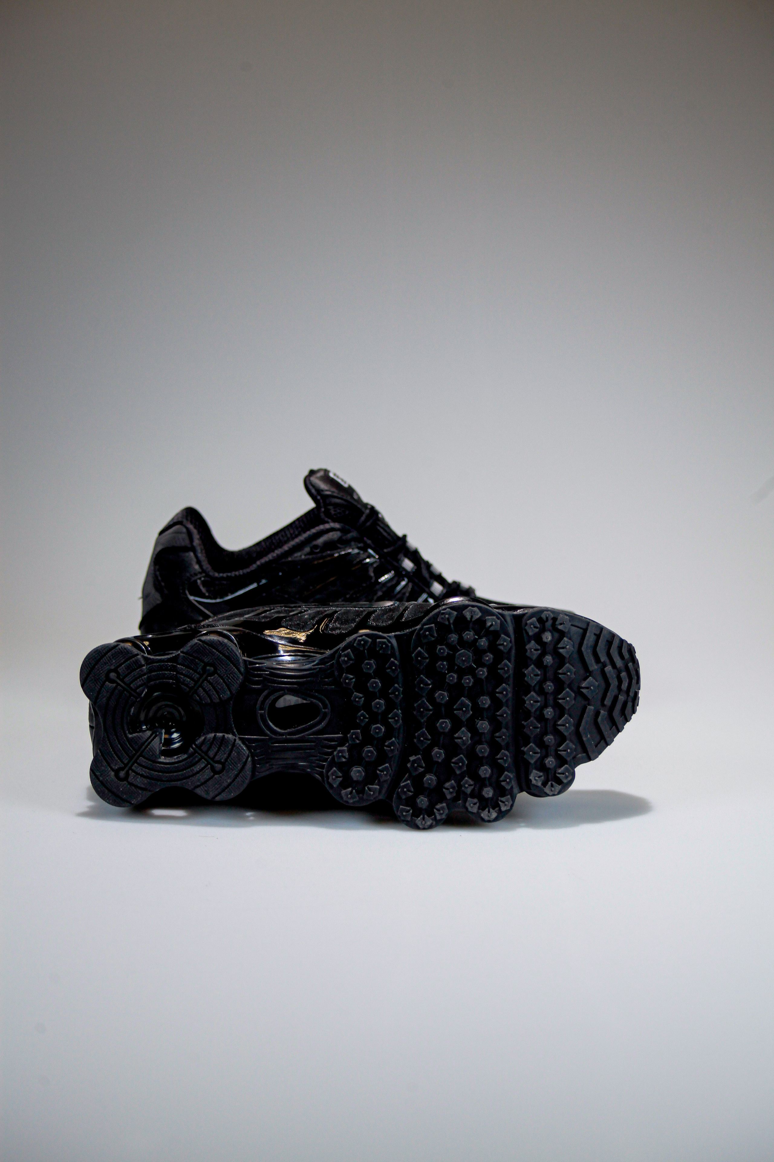 Съемка кроссовок для маркет-плэйсов. Фотограф в Санкт-Петербурге