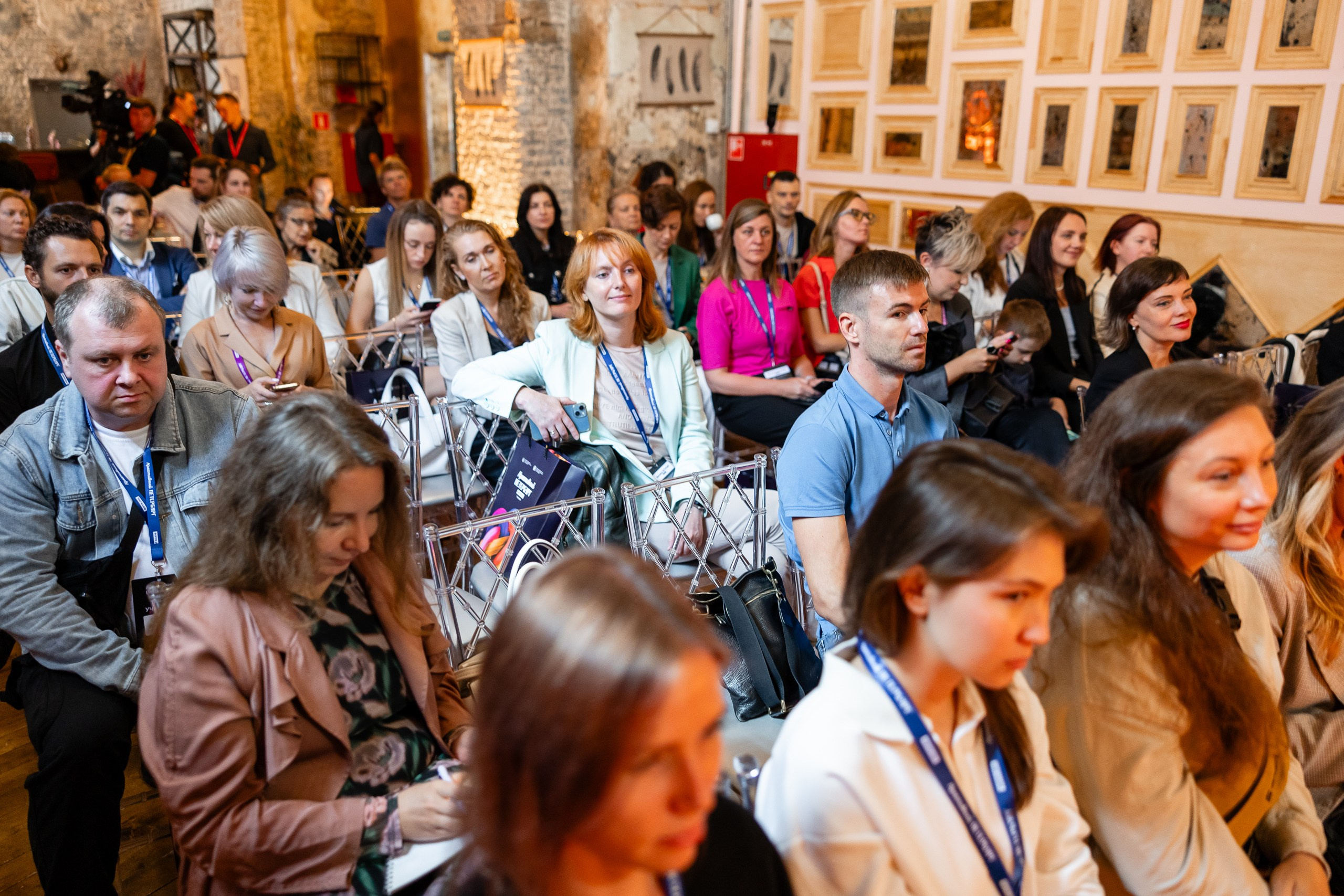 Форум «Креативный Петербург». Фотограф в Санкт-Петербурге — Сергей Петров
