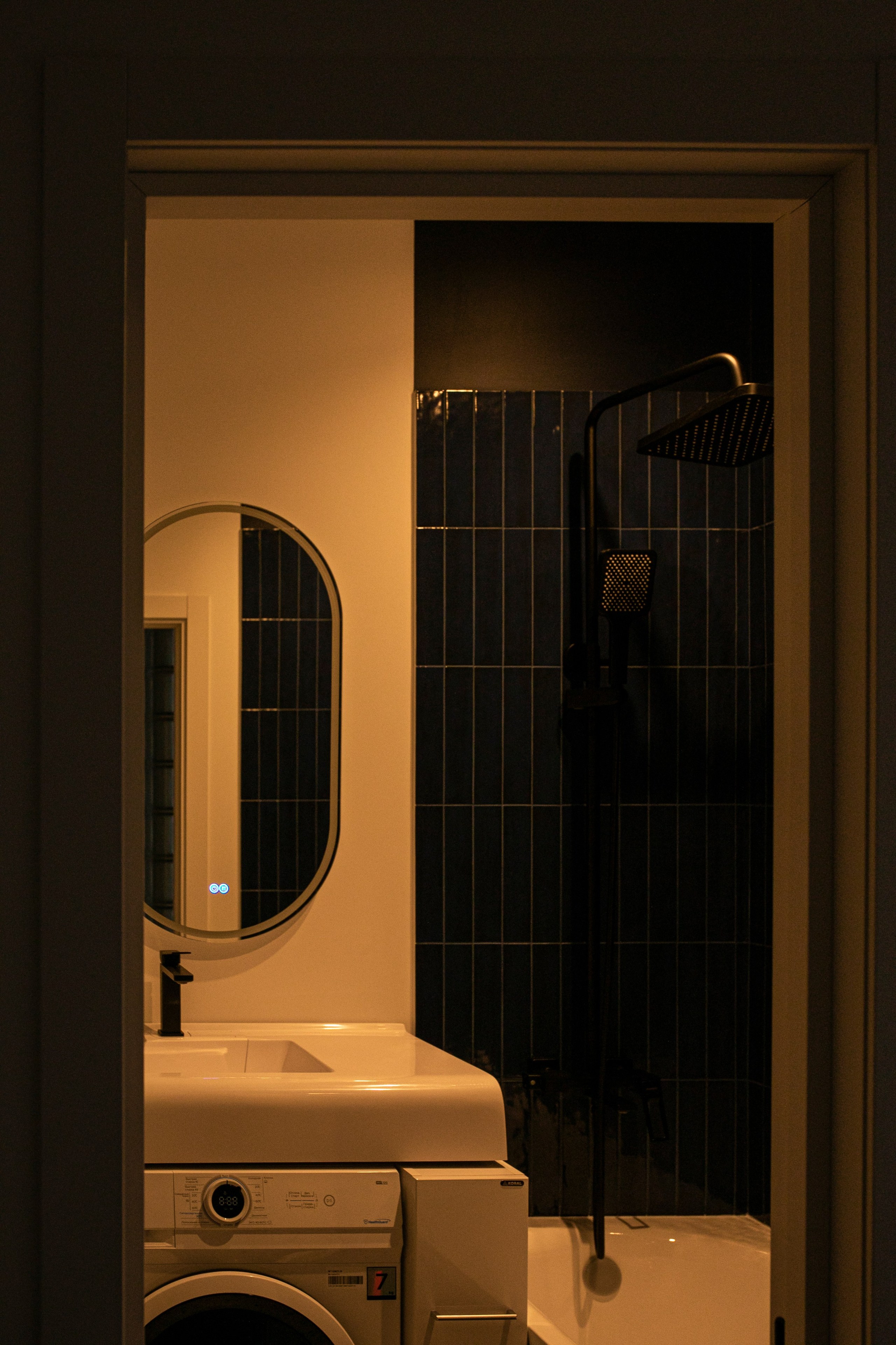 Суворовская 33. Ольга Пилант. АРТ, бэкстейдж, свадебная и семейная фотография, городской портрет, интерьерная фотография