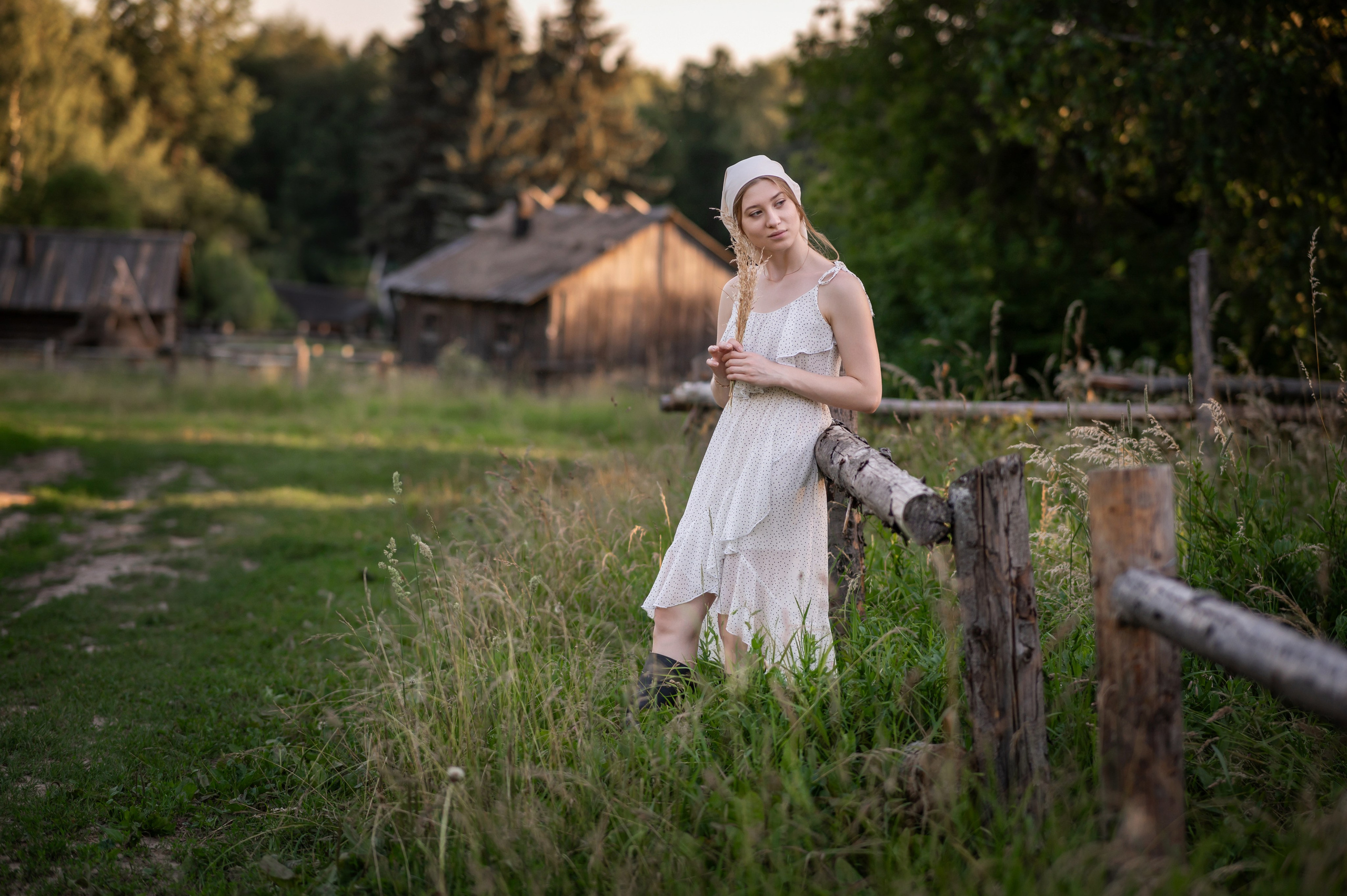 Анастасия в кинодеревне (Горки Ленинские)