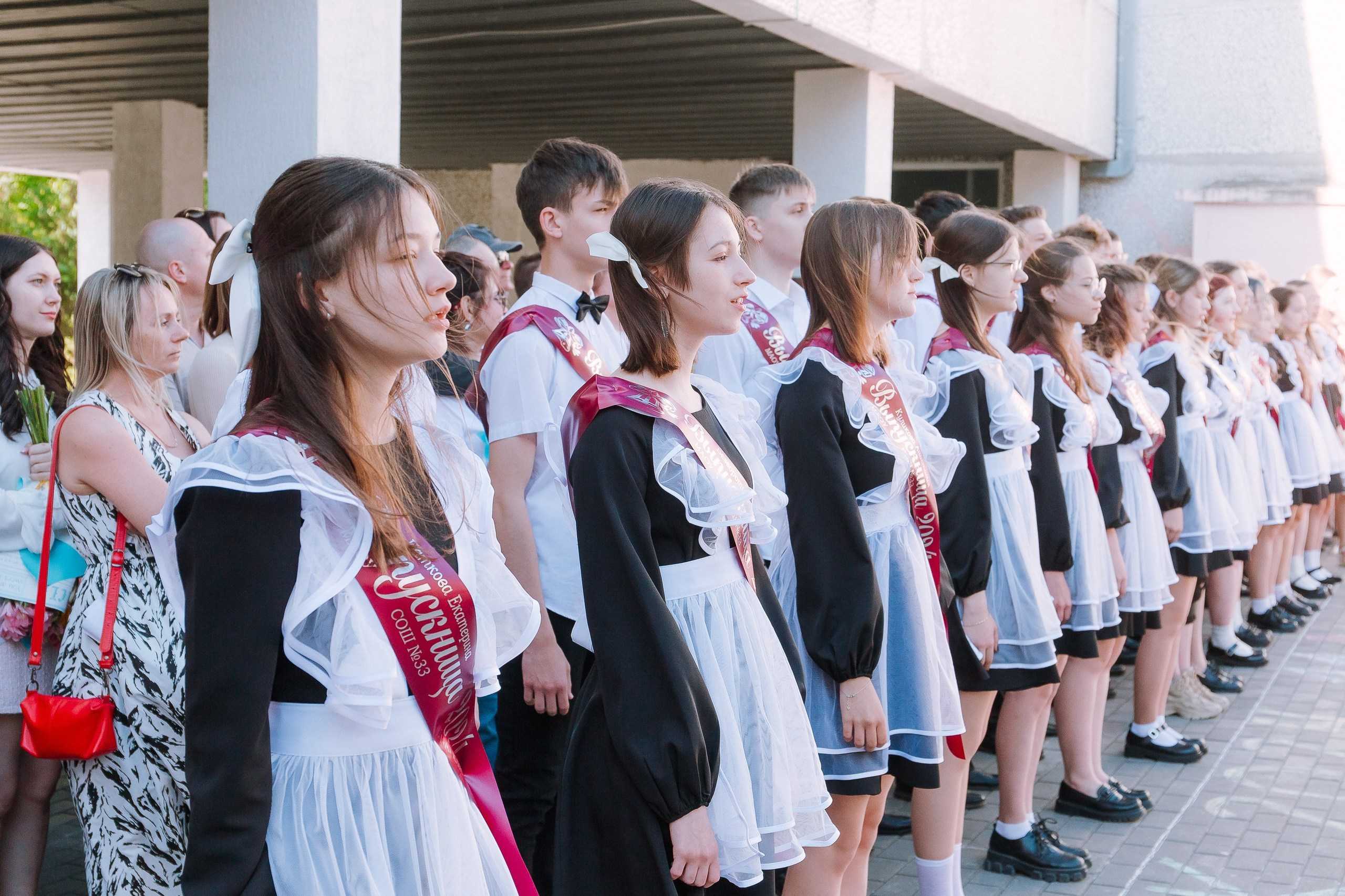 11 класс 33 школа. Выпускные альбомы Натальи Бутко: Новороссийск, Анапа, Геленджик