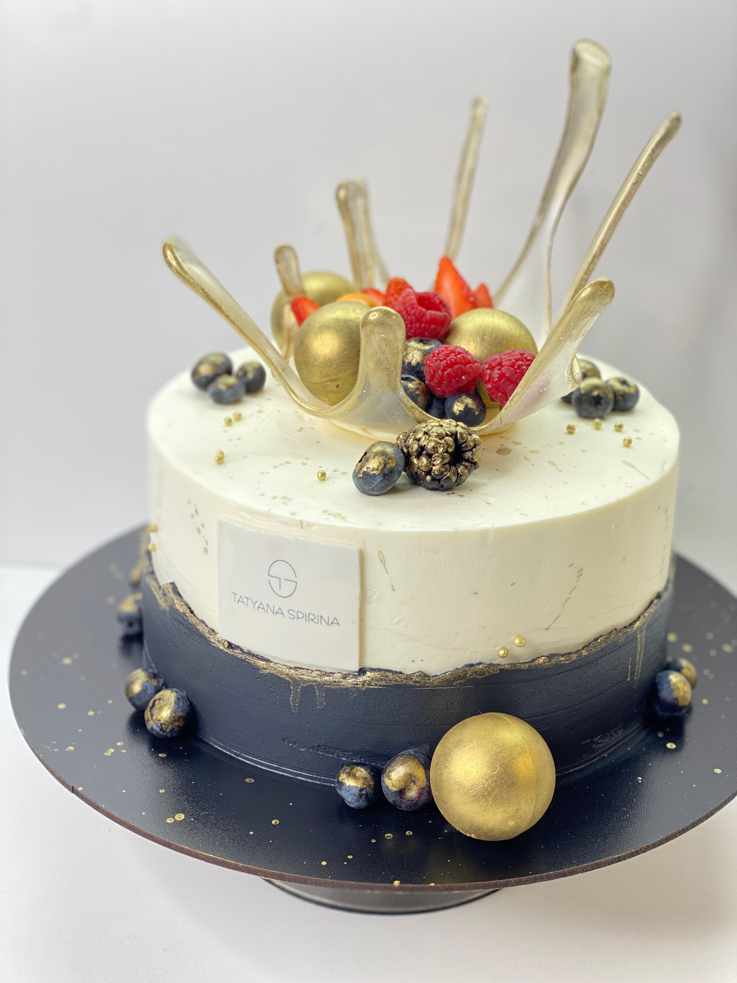 Торты. Katyasugarsugar капкейки, зефир, торты Москва