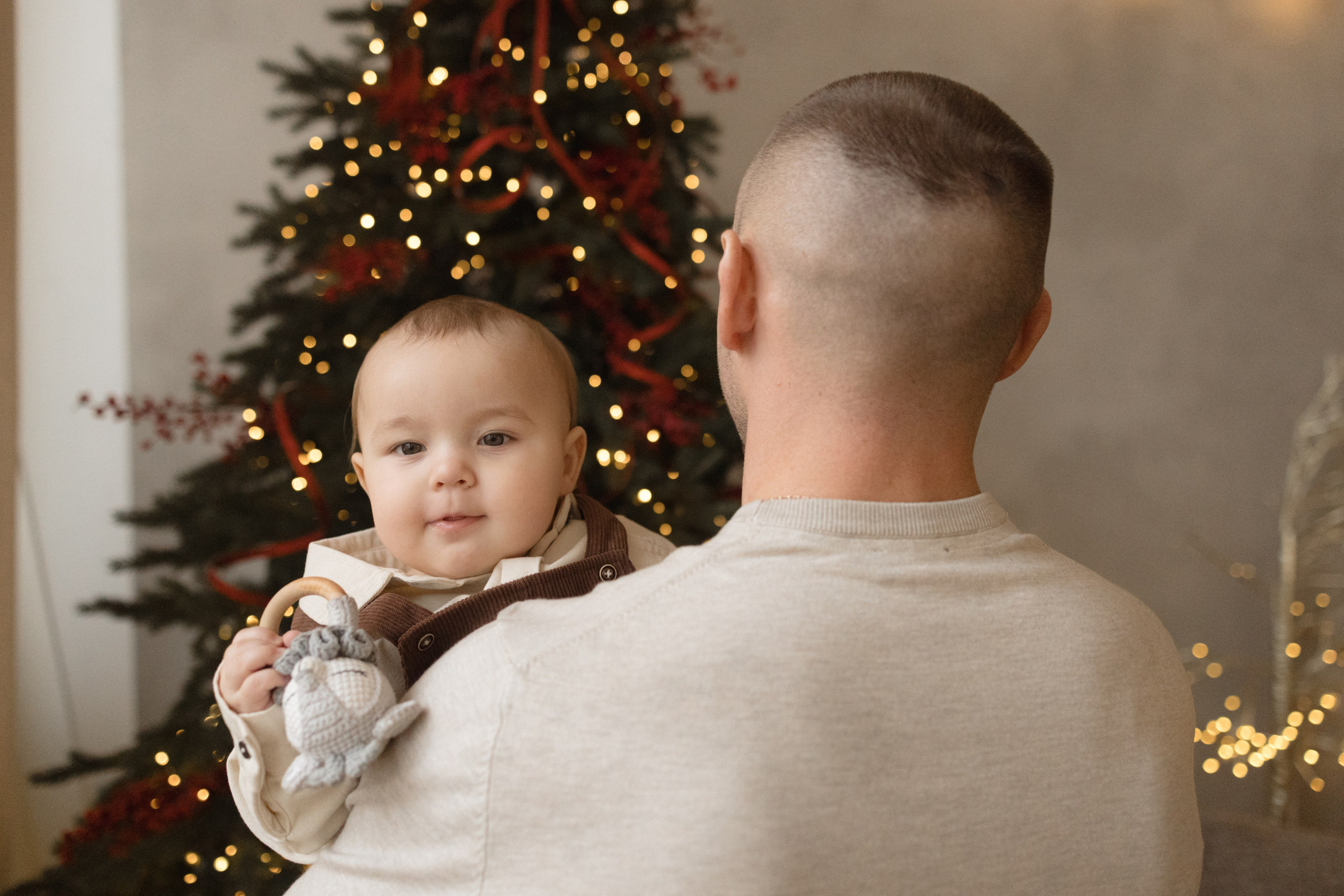 Новогодняя съемка в Мун (зал Семейный). Фотограф беременности и новорожденных в Красноярске Вета Ланская