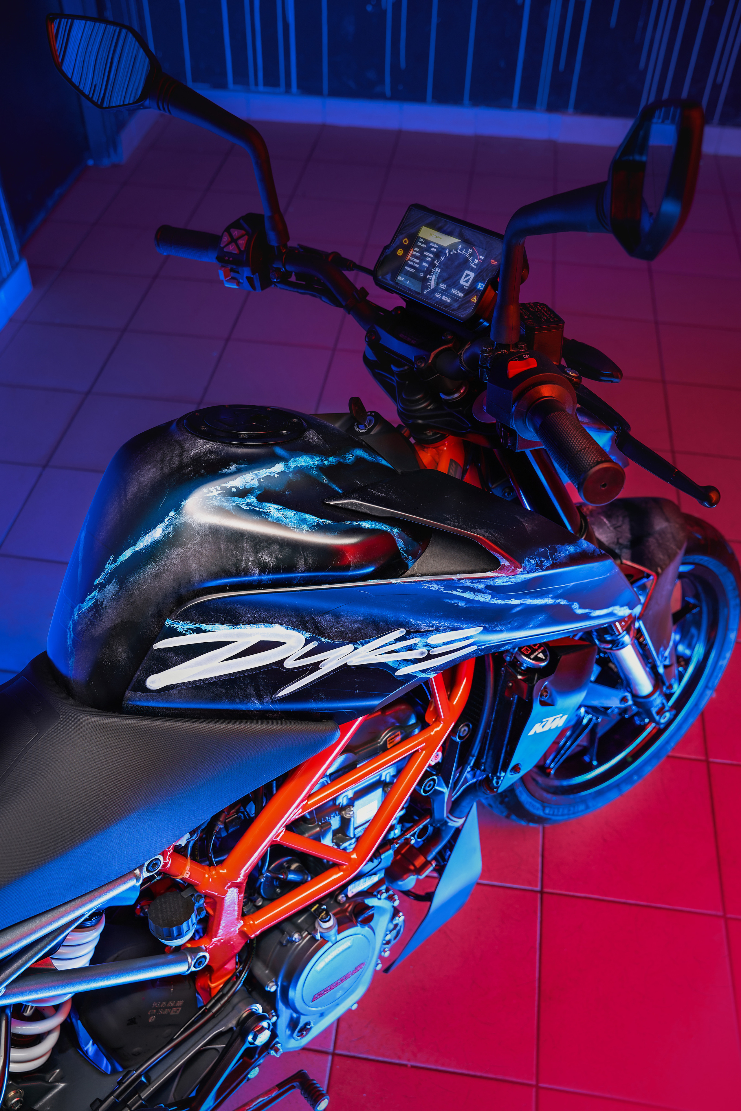 бензобак с дизайном для мотоцикла KTM Duke 