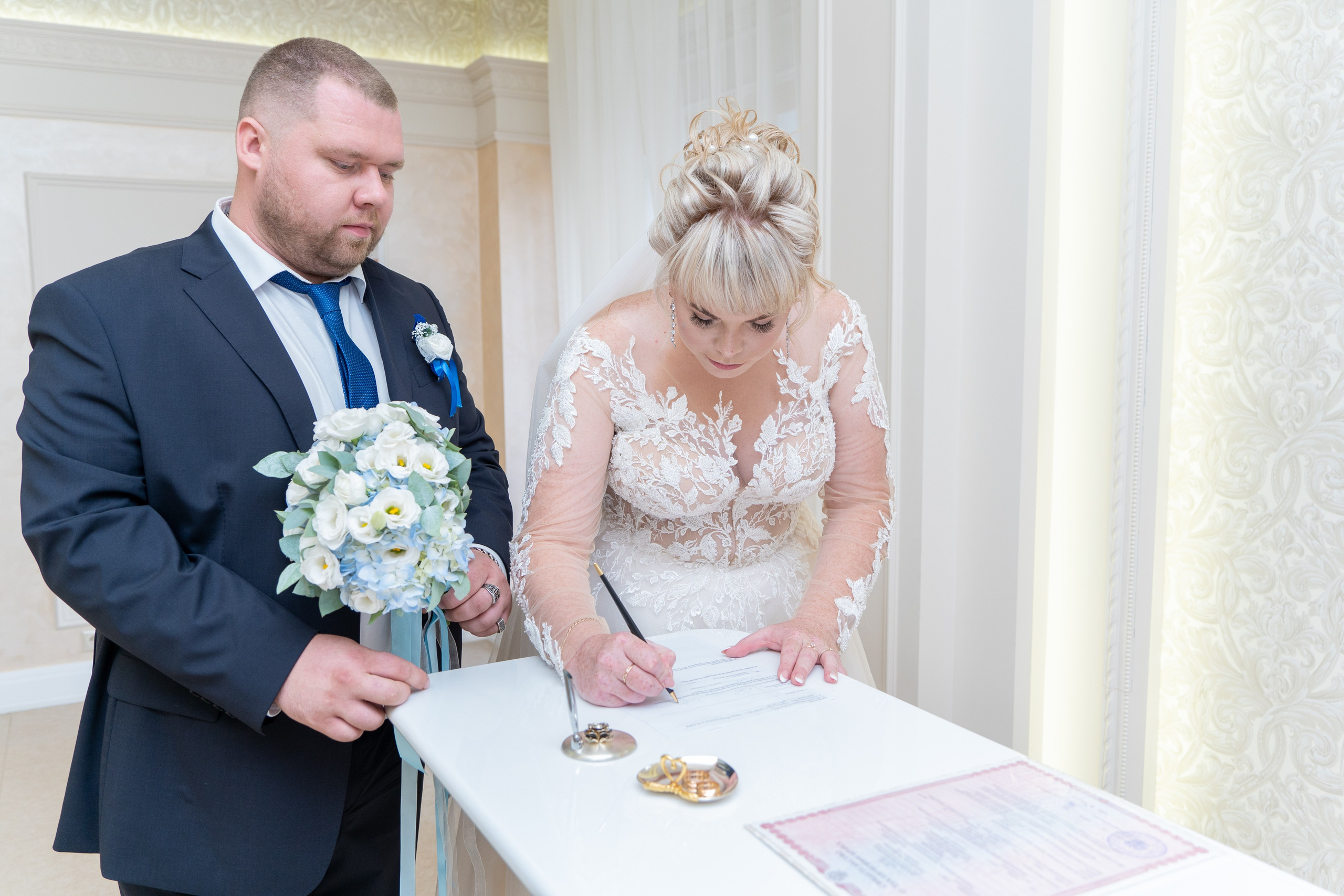 Ира и Дима. День свадьбы. Репортажный и интерьерный фотограф Александра Солдатова