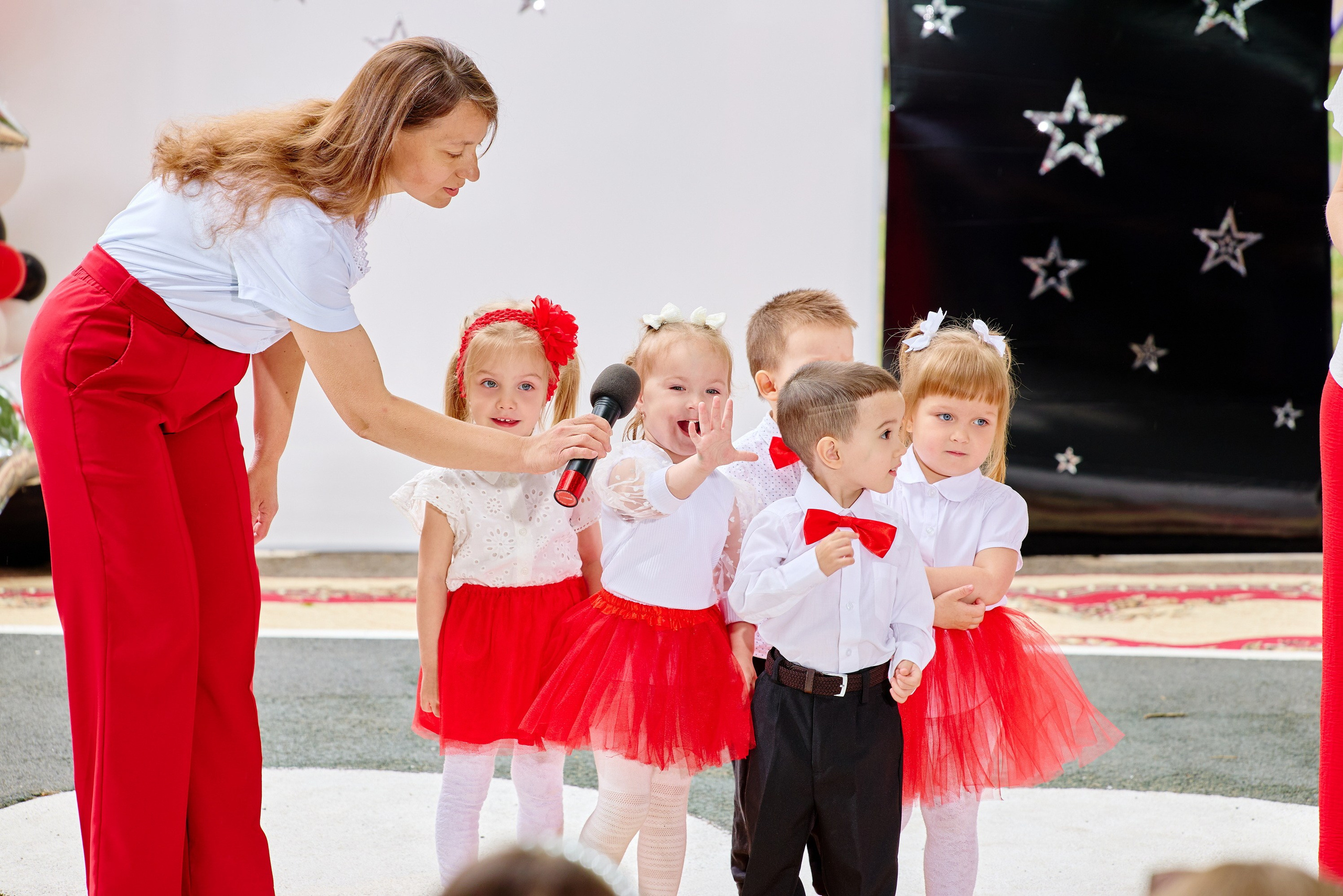 Выпускной 45 сад. Фотограф Выпускные альбомы Таганрог Сергей Коробченко