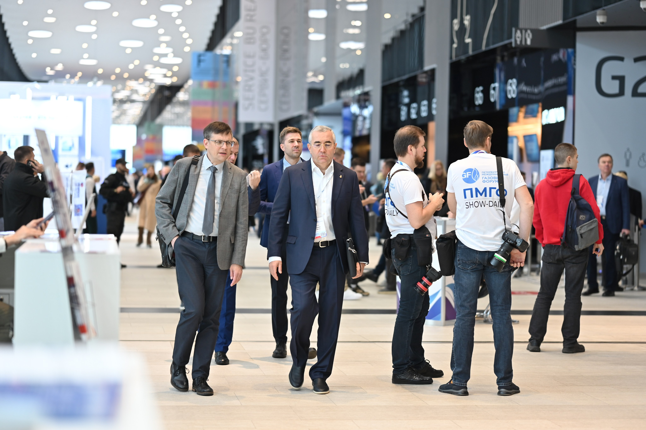 Петербургский Газовый форум. ZDARONOKIA Репортажный фотограф