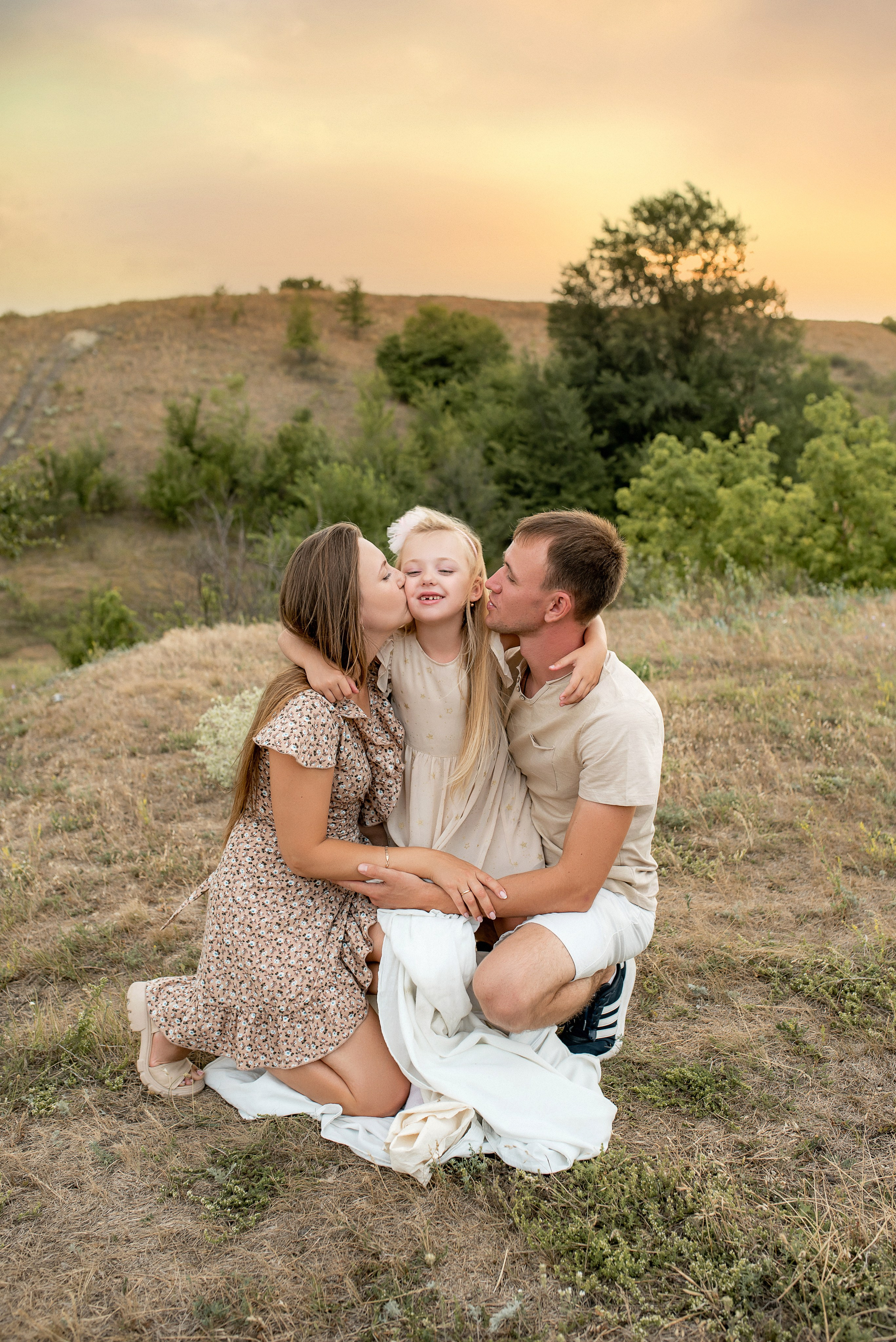 Семейная съемка на поляне 07.2024. Семейный и детский фотограф Наталья Горда