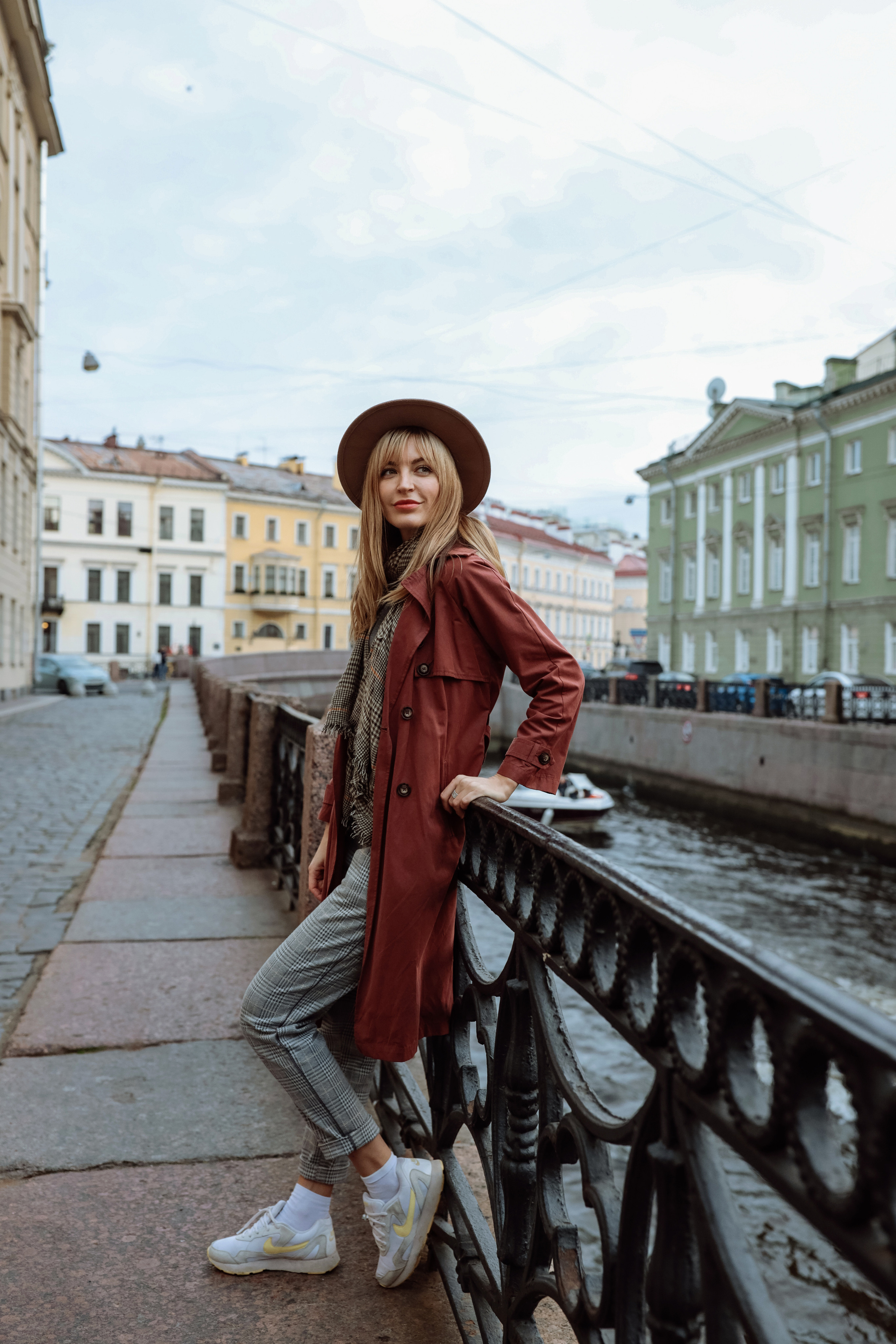 Девочка и Питер. Фотограф в Санкт-Петербурге Знаменская Ирина