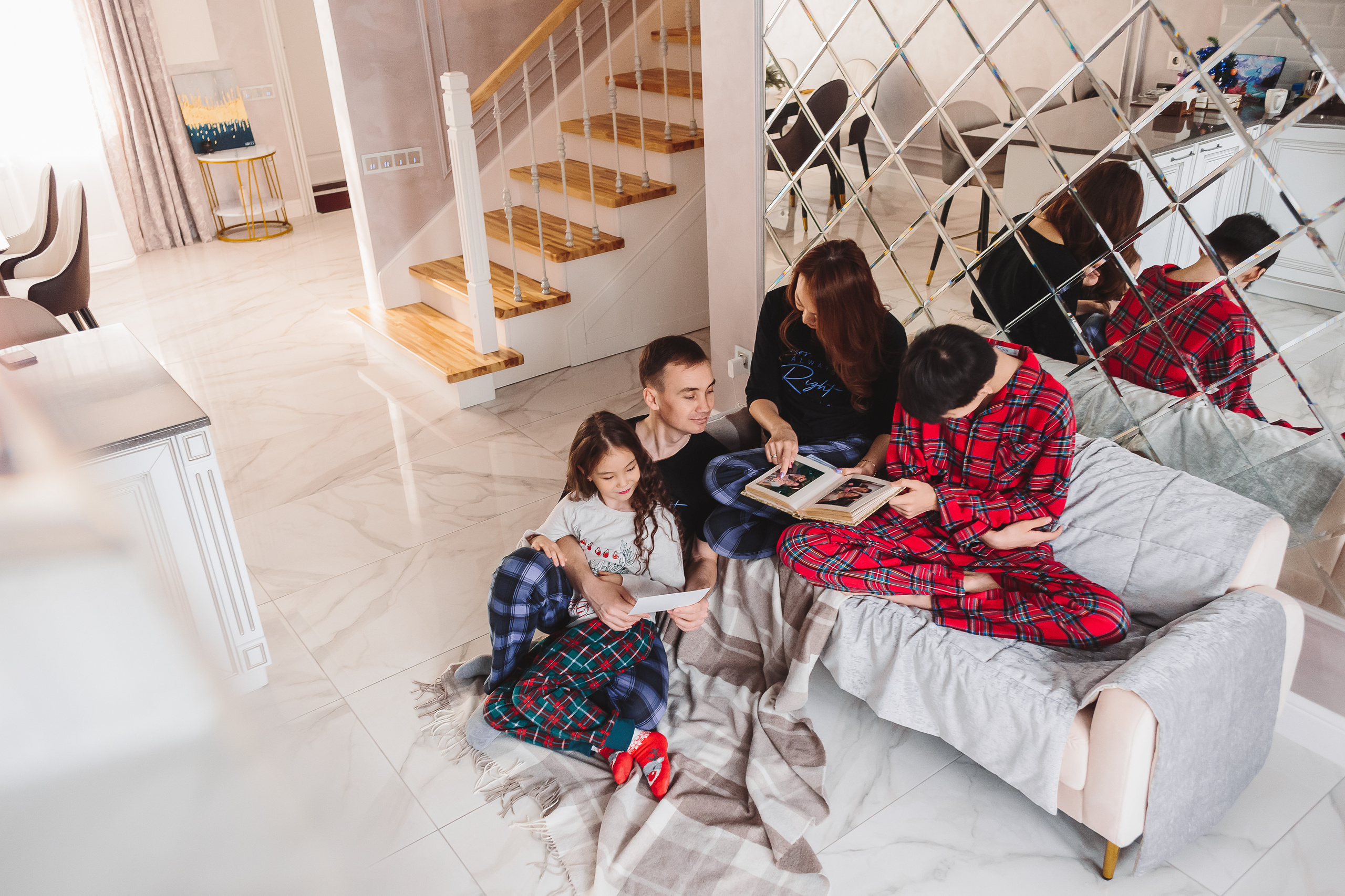 Баярма, Сергей и дети. Фотограф Бурятии София Андриянова