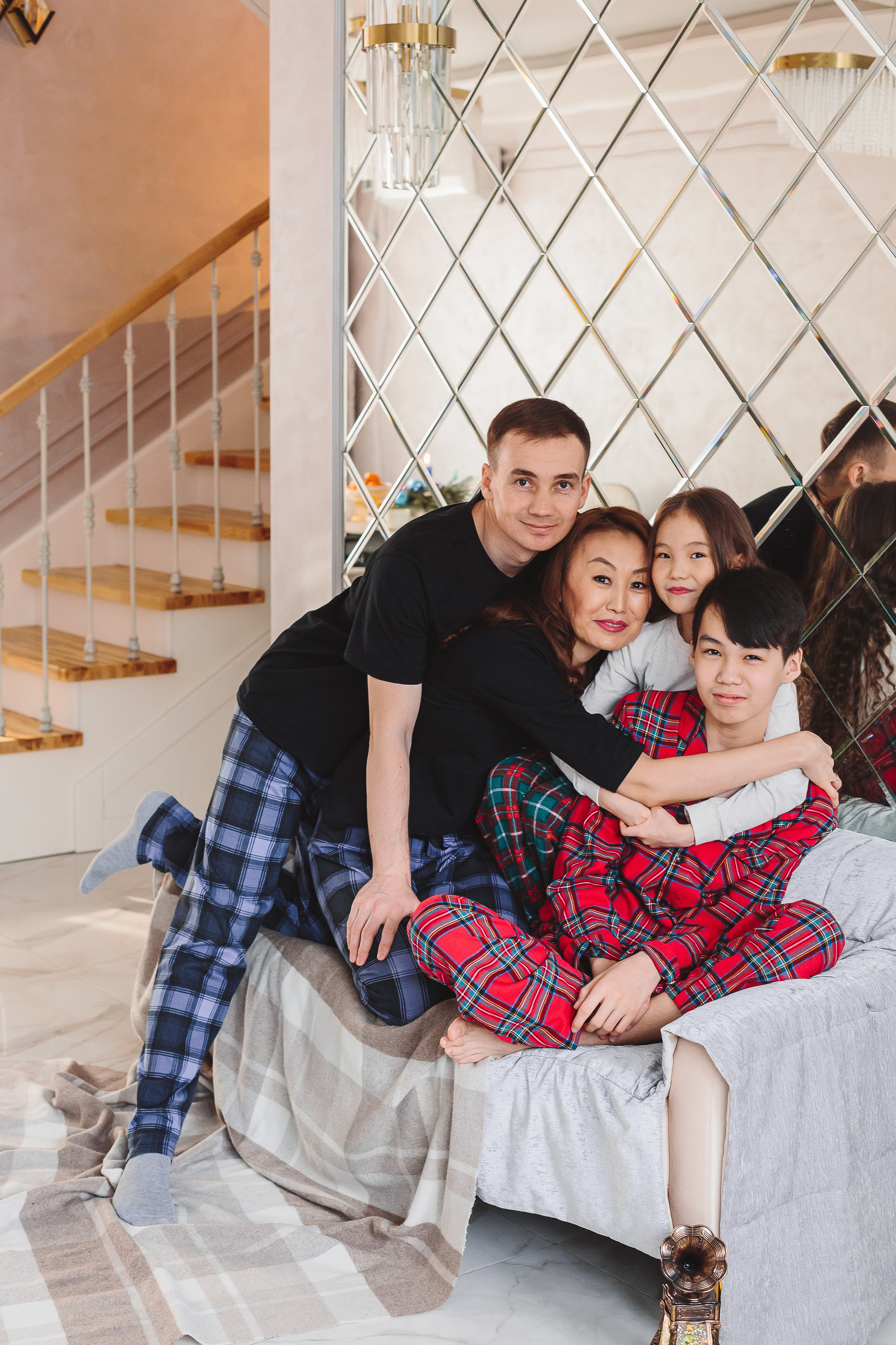 Баярма, Сергей и дети. Фотограф Бурятии София Андриянова