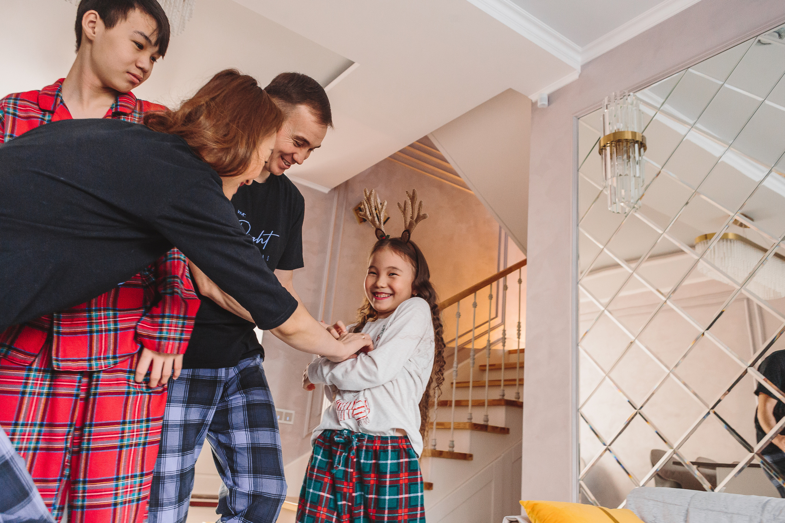 Баярма, Сергей и дети. Фотограф Бурятии София Андриянова