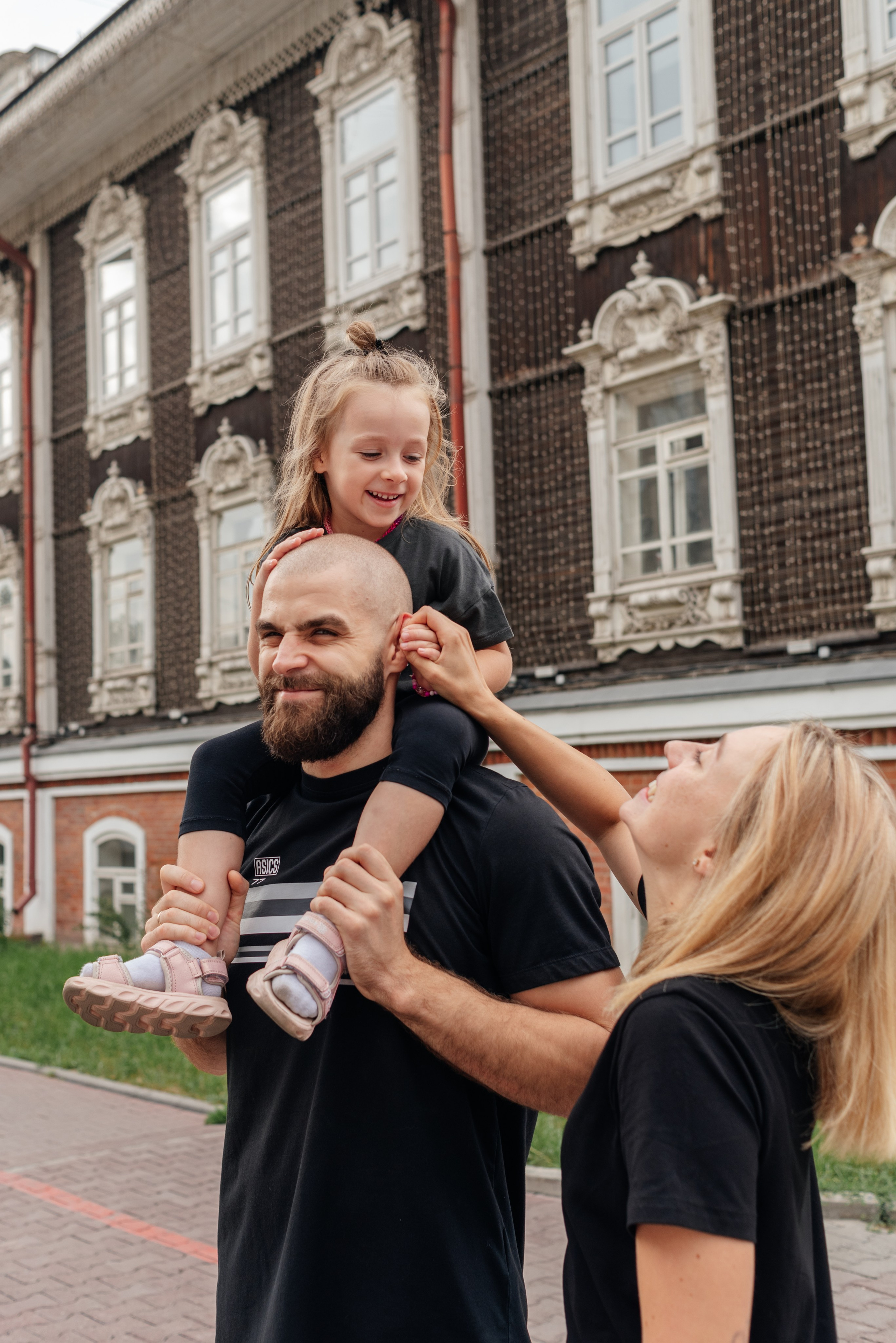 Артём, Аня и Рената. Семейный и женский фотограф в Новосибирске