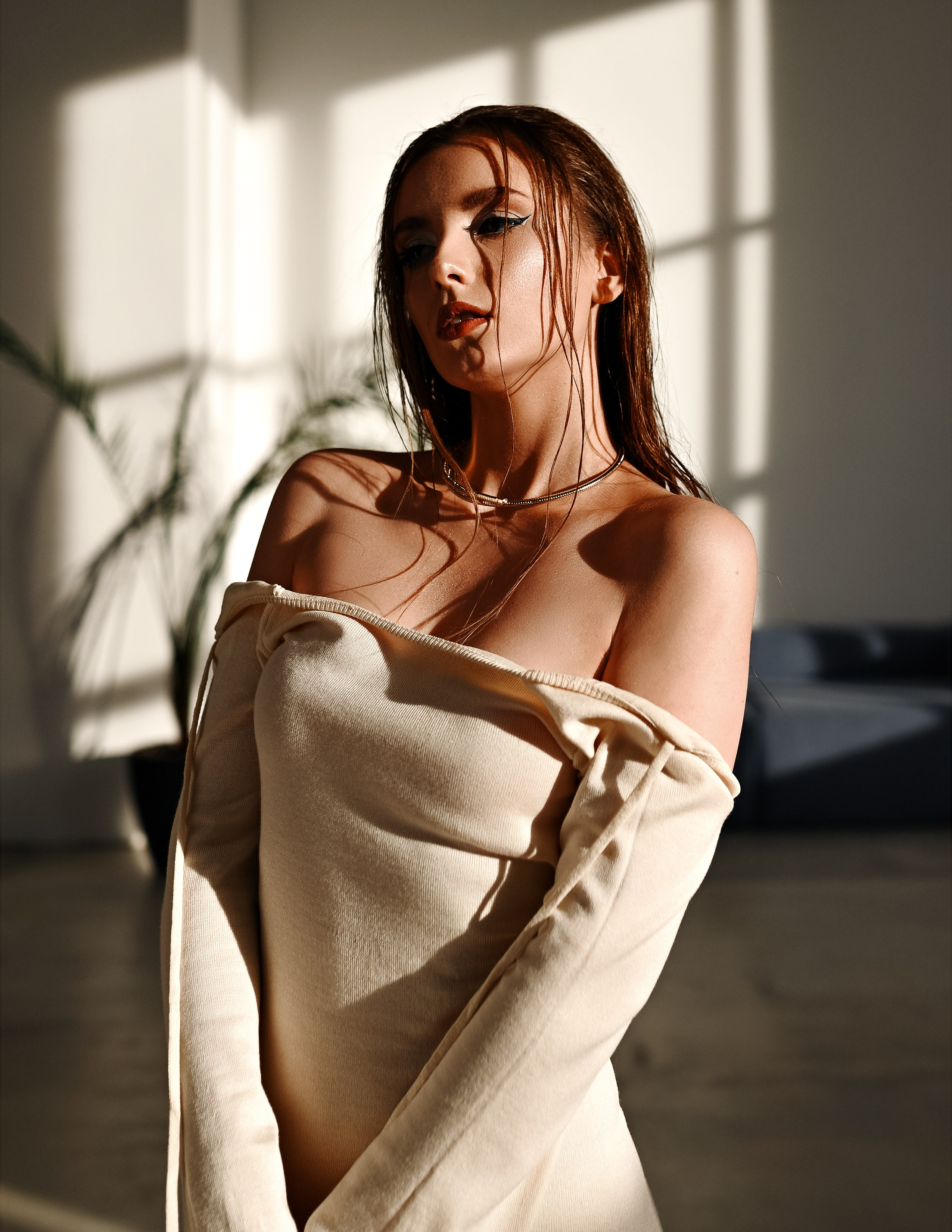 Сдержанный портрет с акцентом на натуральность и спокойствие