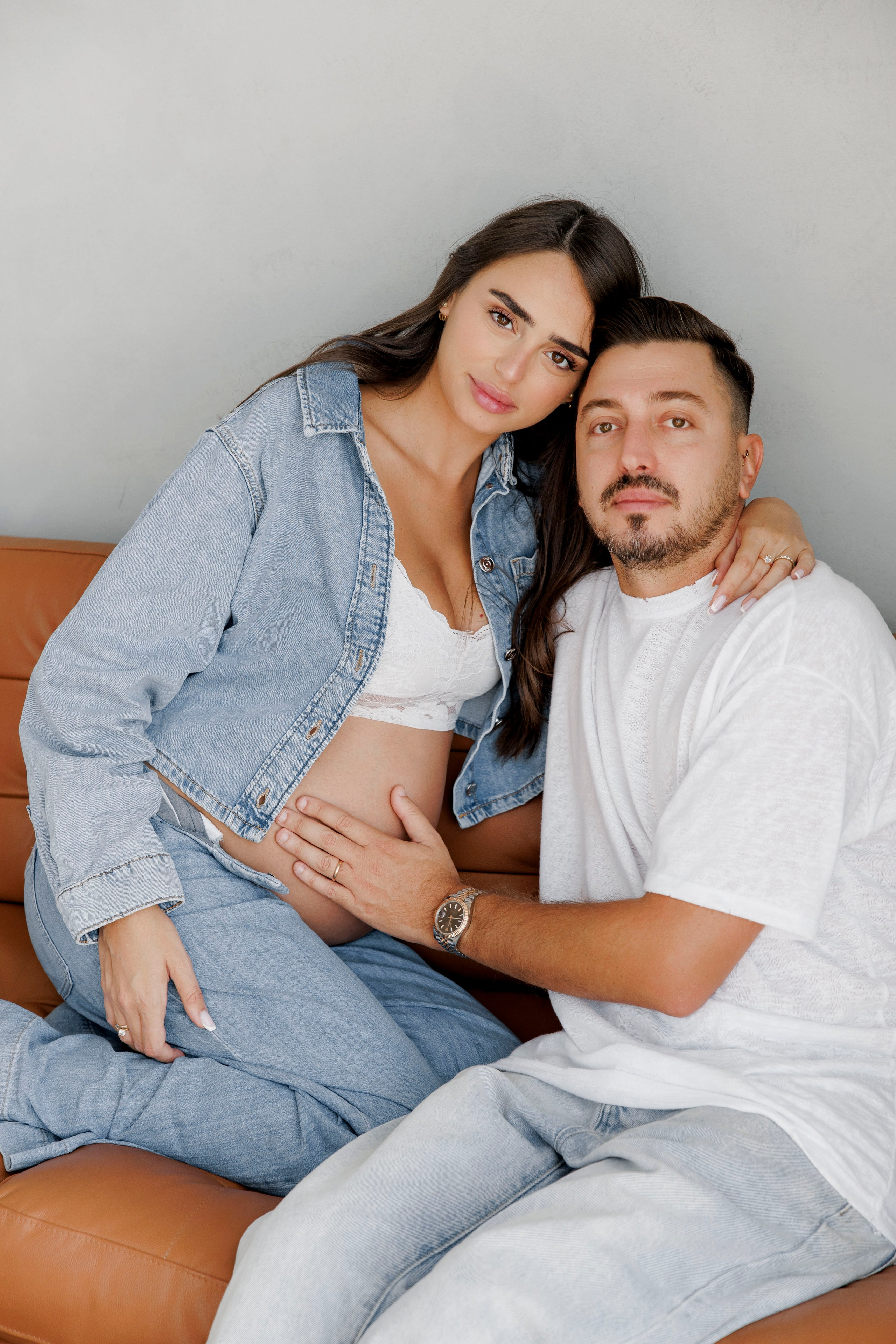 Pregnancy photoshoot inside the studio in Tel Aviv. Главная
