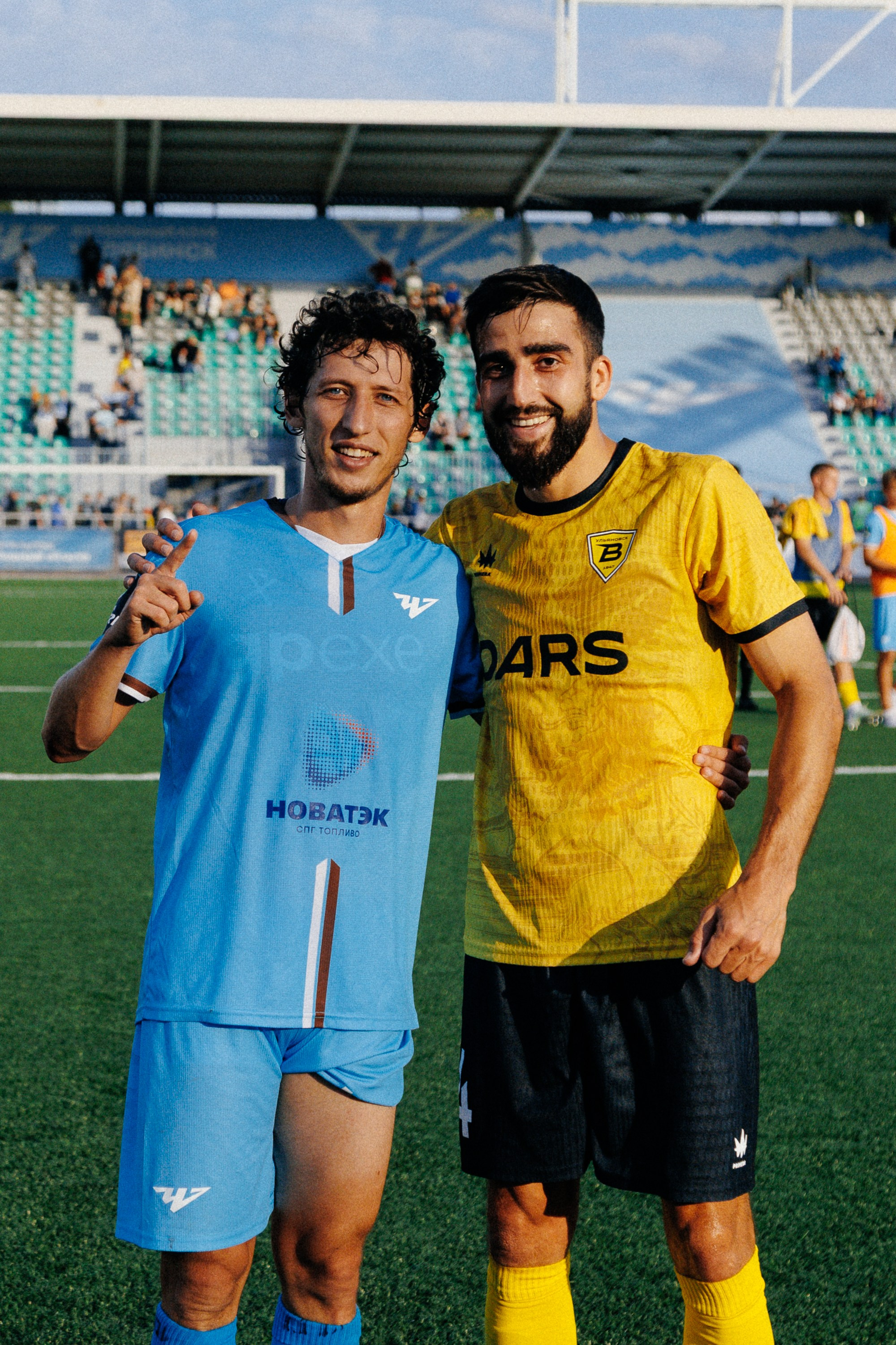 ФК ЧЕЛЯБИНСК Х ФК ВОЛГА. Репортажный фотограф Макс Брагин