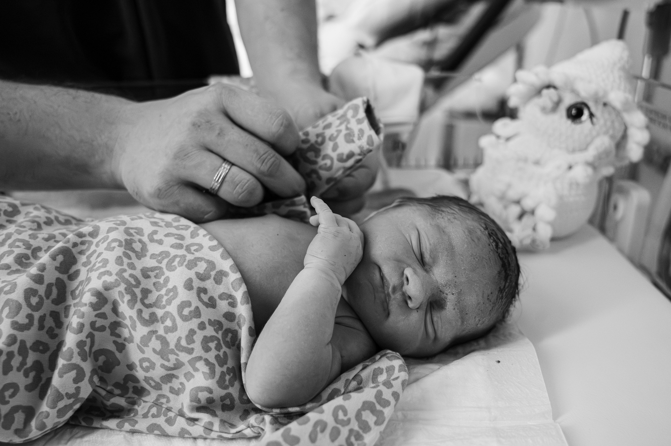 Кира родилась. Фотограф на роды СПБ Юлия Герасимова