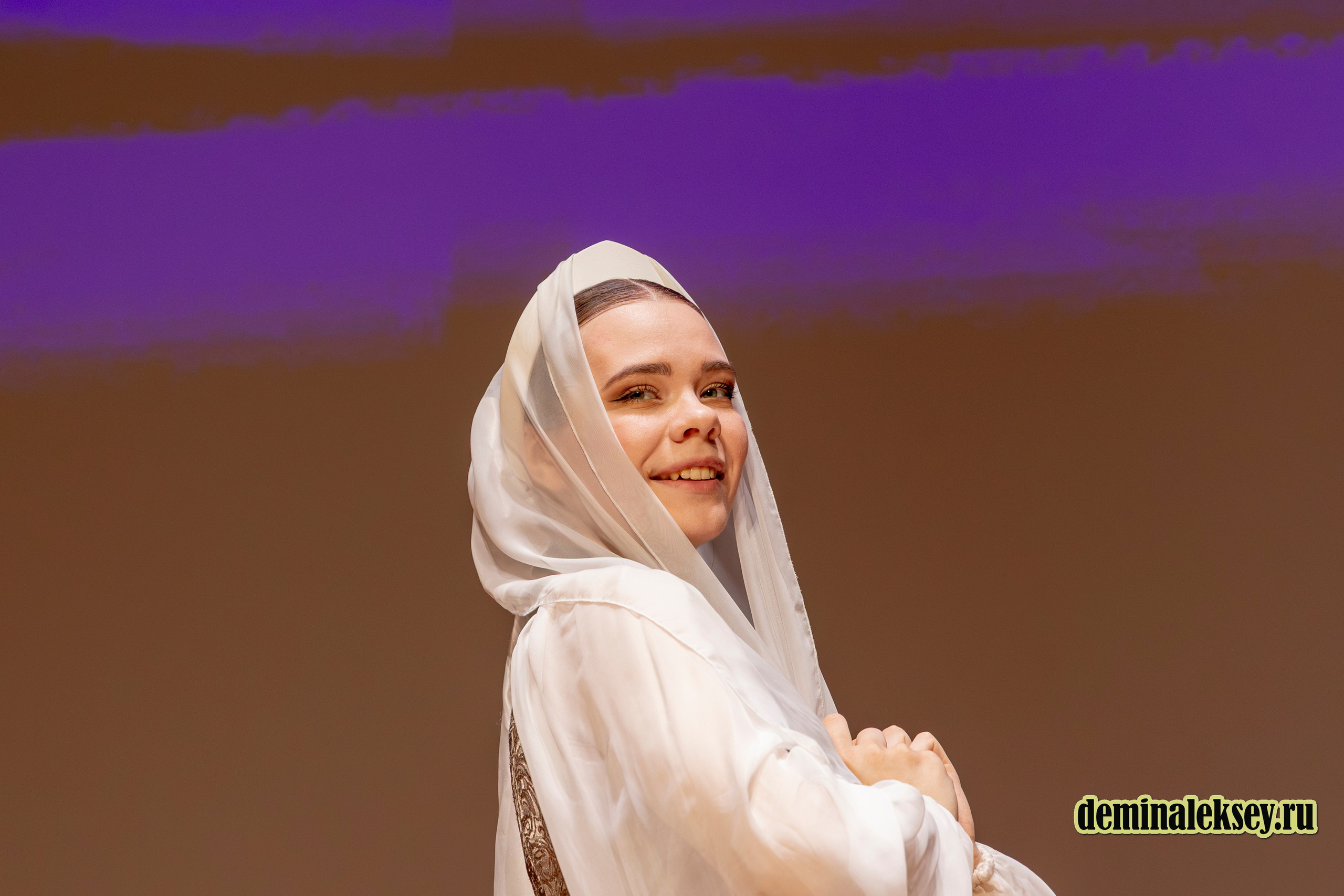 Экспертный круглый стол «День БРИКС» в «Иностранке». Репортажный, семейный и студийный фотограф в Москве Демин Алексей