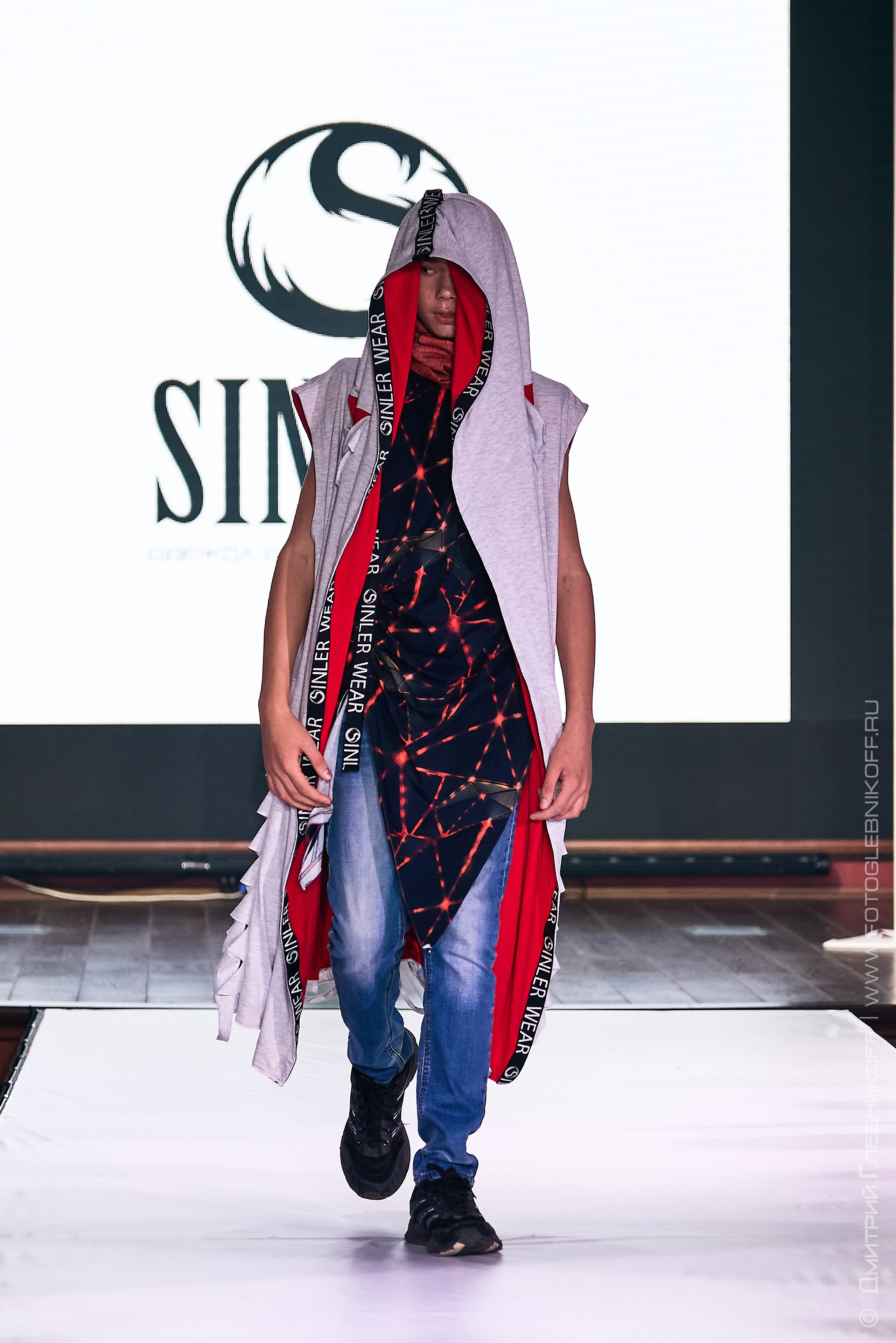 Fashion project podium / kids fashion weeek, Krasnodar. Showbiz | Fashion | Reportage