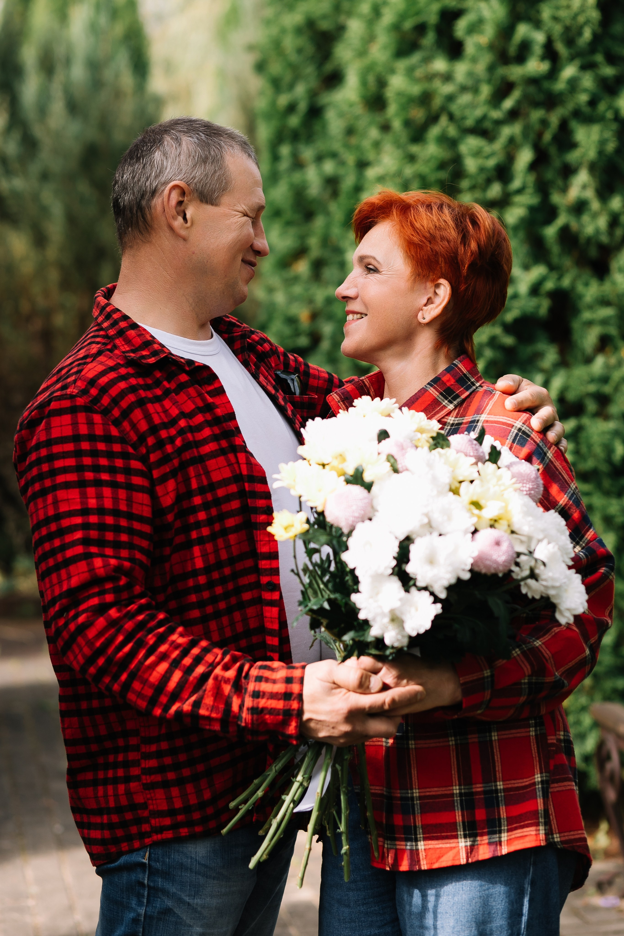 фотосессия пара 50 лет прогулка