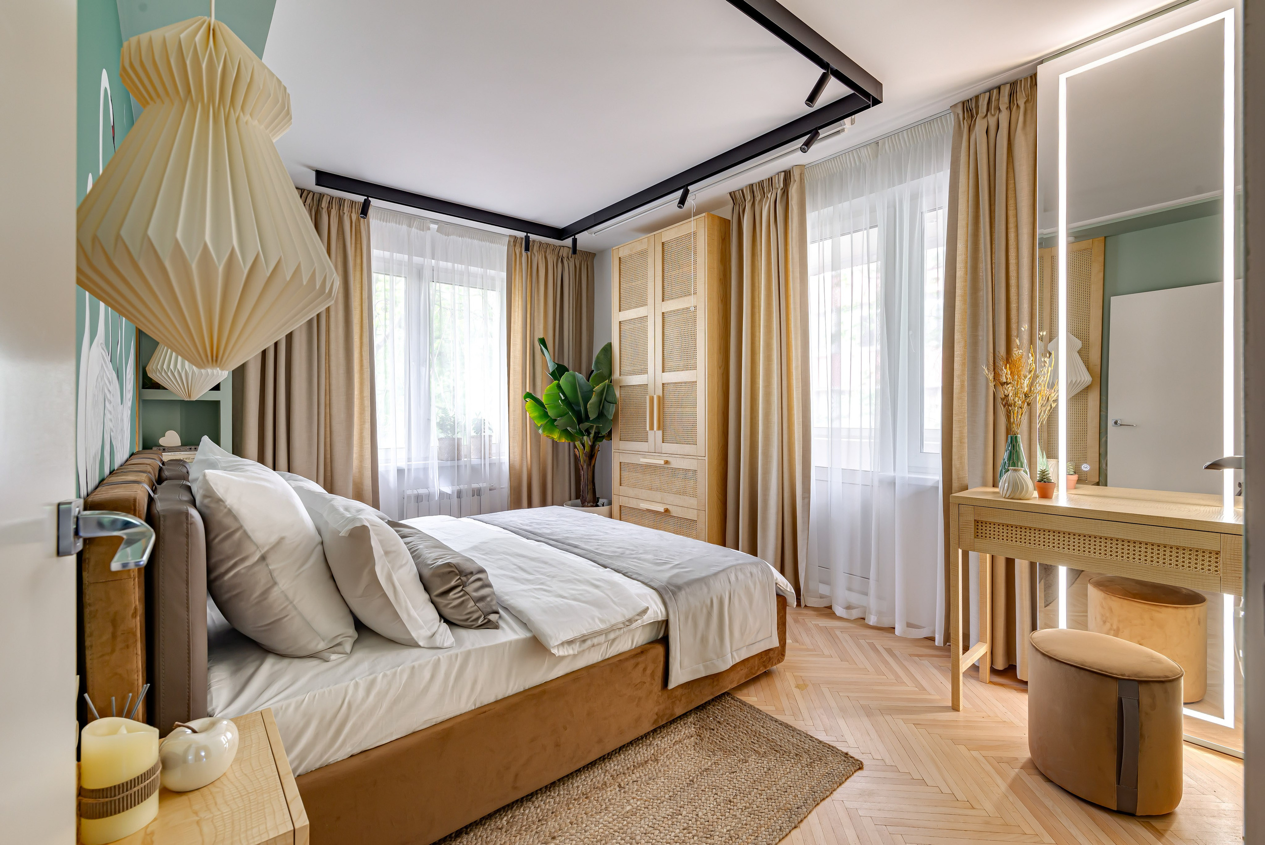 Спальня для телепроекта Большие Перемены на канале Россия 1. Интерьерная съёмка и виртуальные туры — Интерьерный фотограф Кузнецов Сергей (photopixiq)