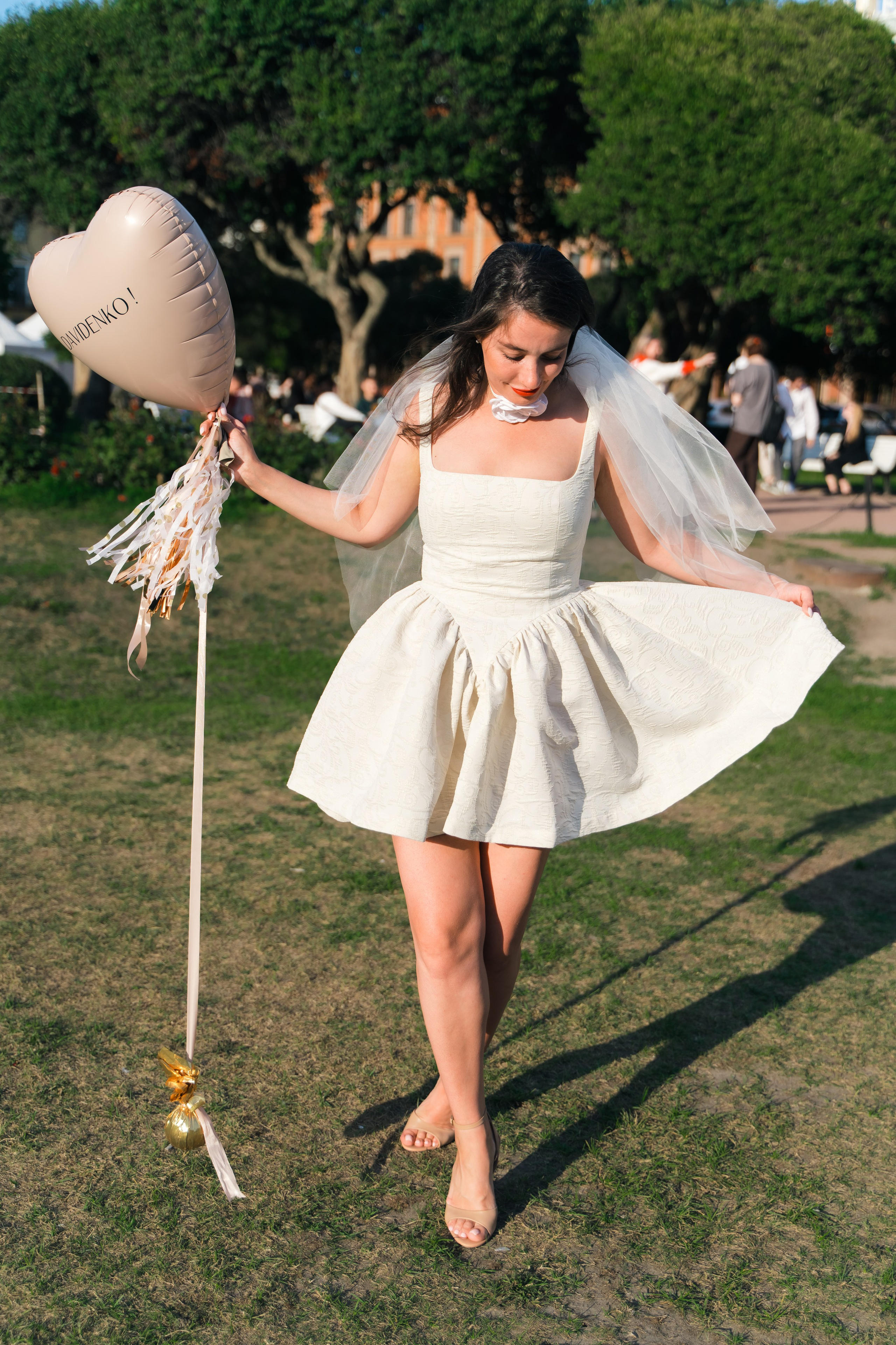 Фотосъемка девичника, встреча девушек, веселые женские портреты