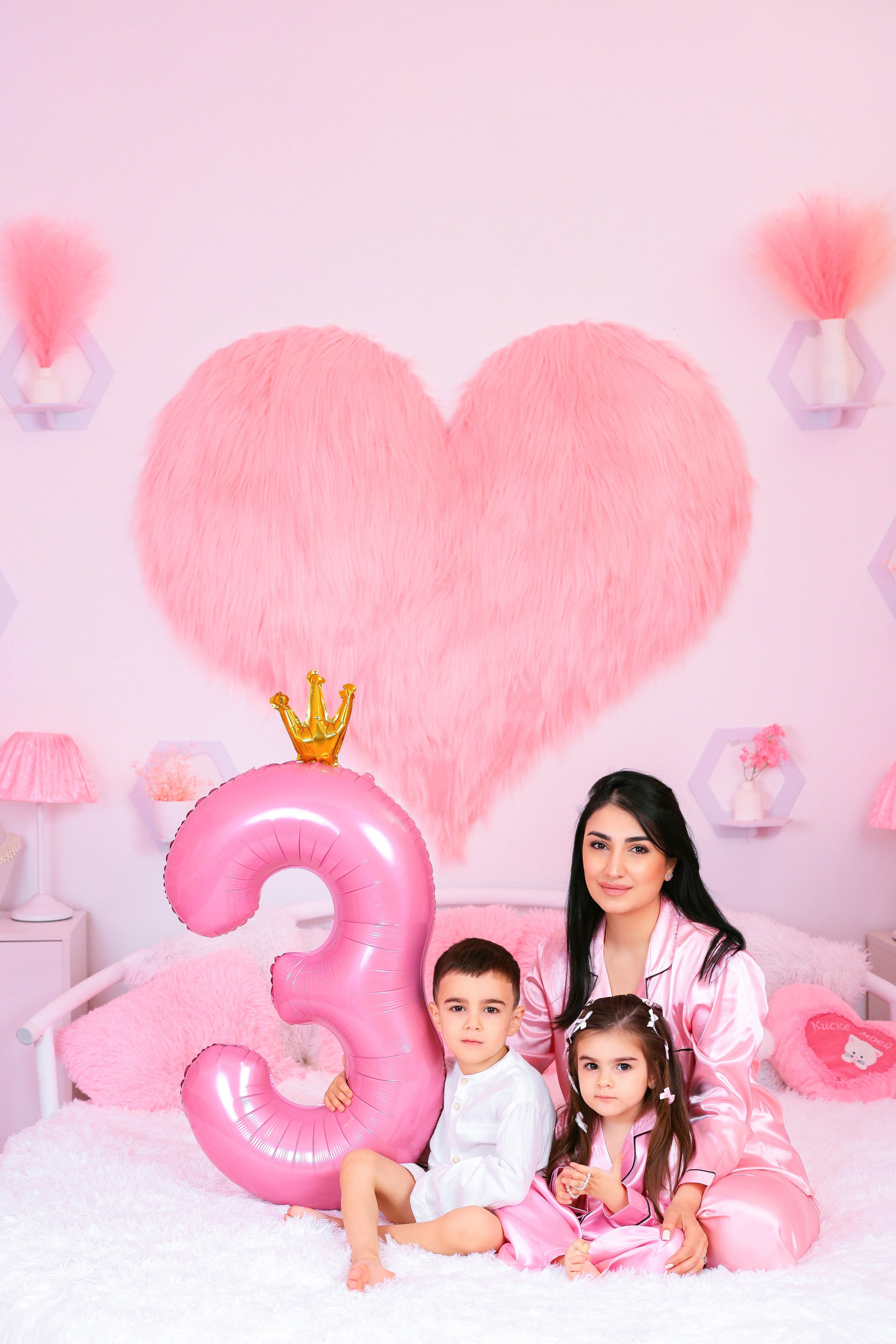 РОЗОВАЯ КОМНАТА