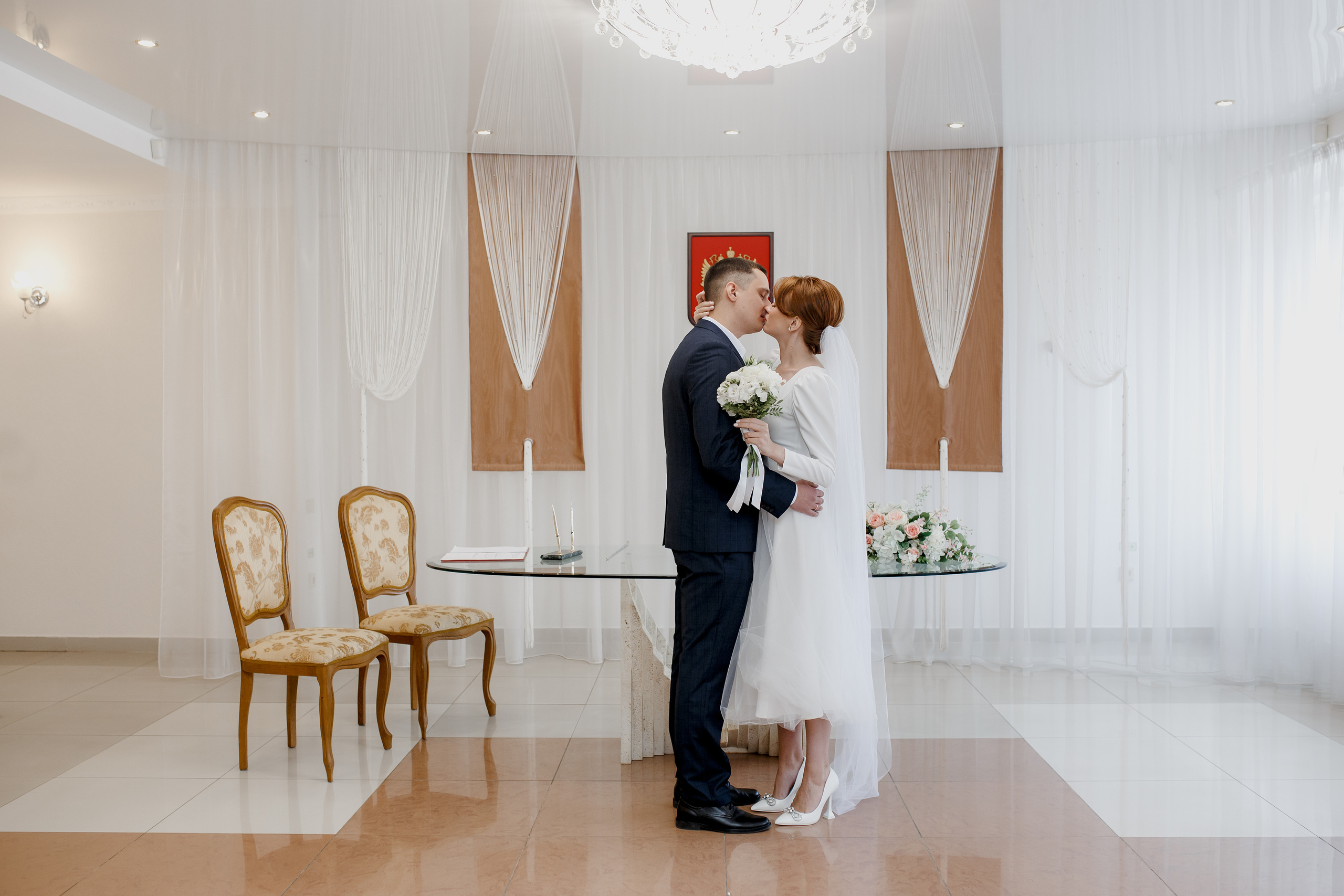 Свадьба, город, кабриолет. Свадебный фотограф в Самаре Катерина Мостовая