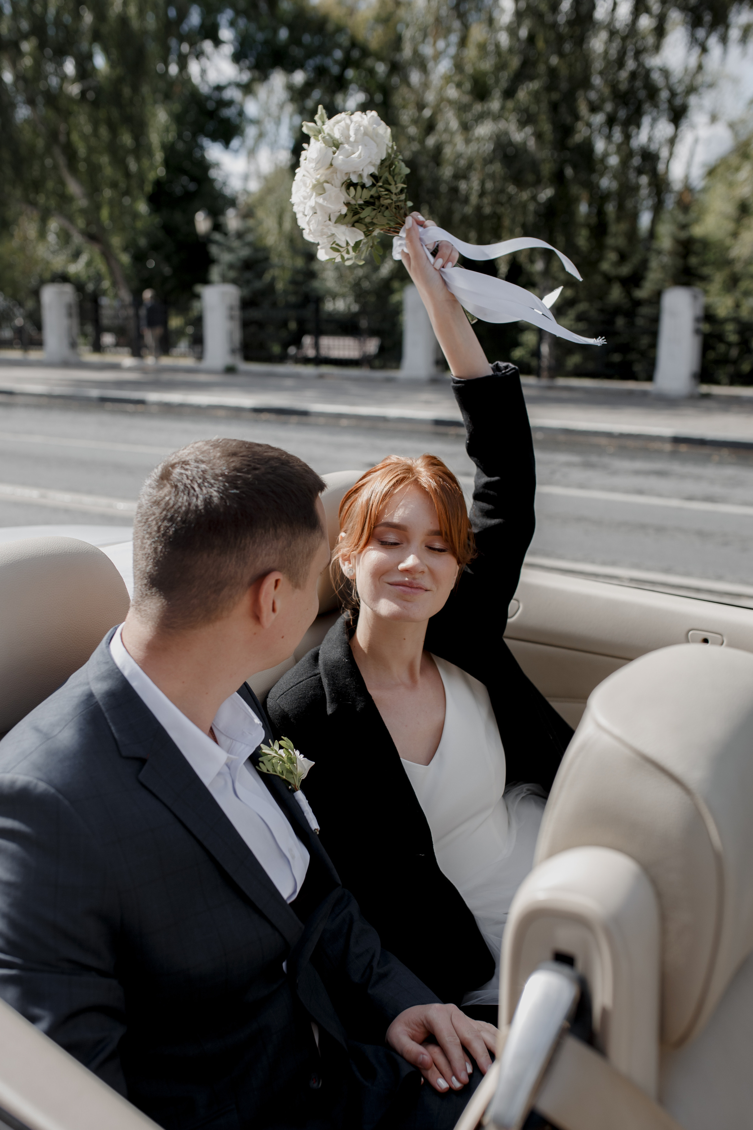 Свадьба, город, кабриолет. Свадебный фотограф в Самаре Катерина Мостовая