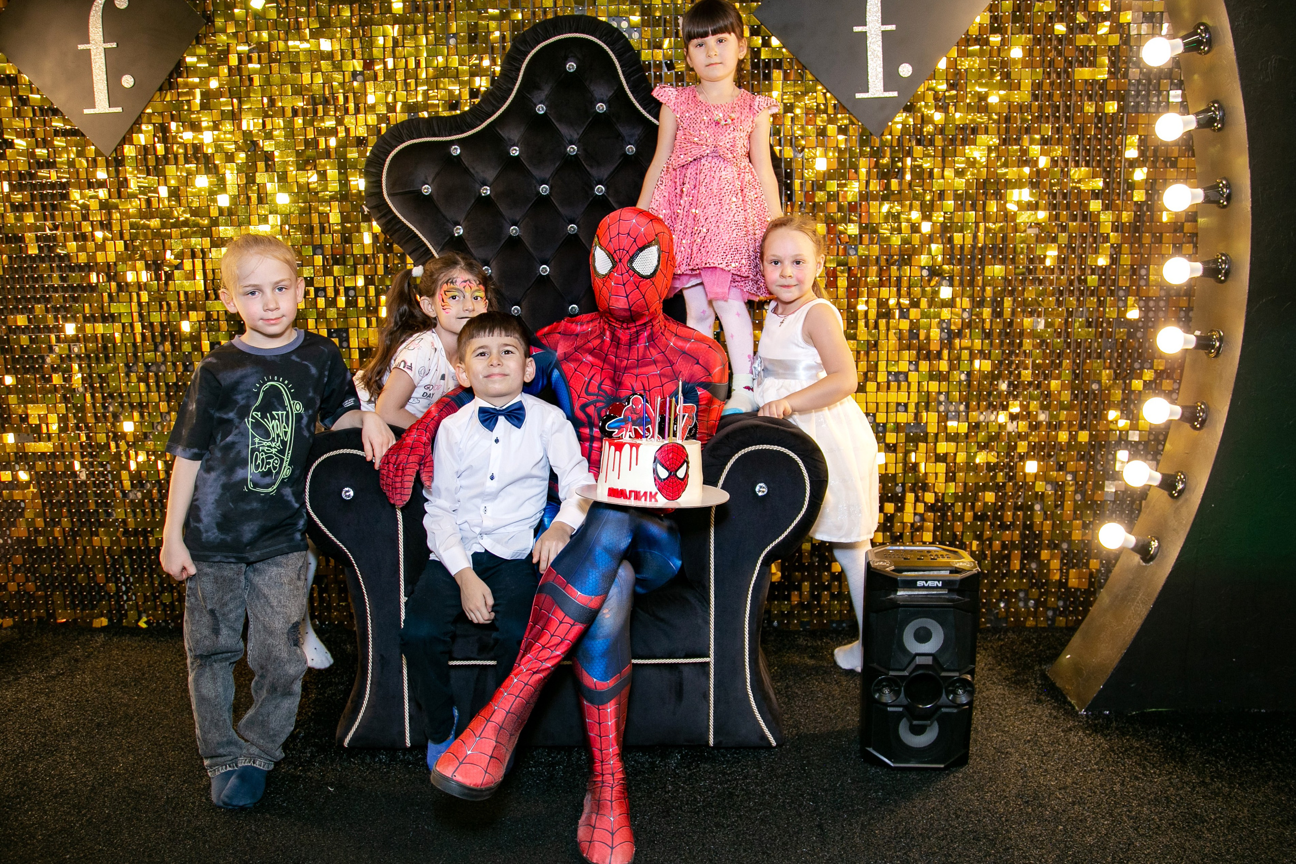 Детские день рождения. Фотограф Краснодара, фотограф в парке Галецкого.репортажный фотограф. детский фотограф, свадебный фотограф. профессиональный фотограф