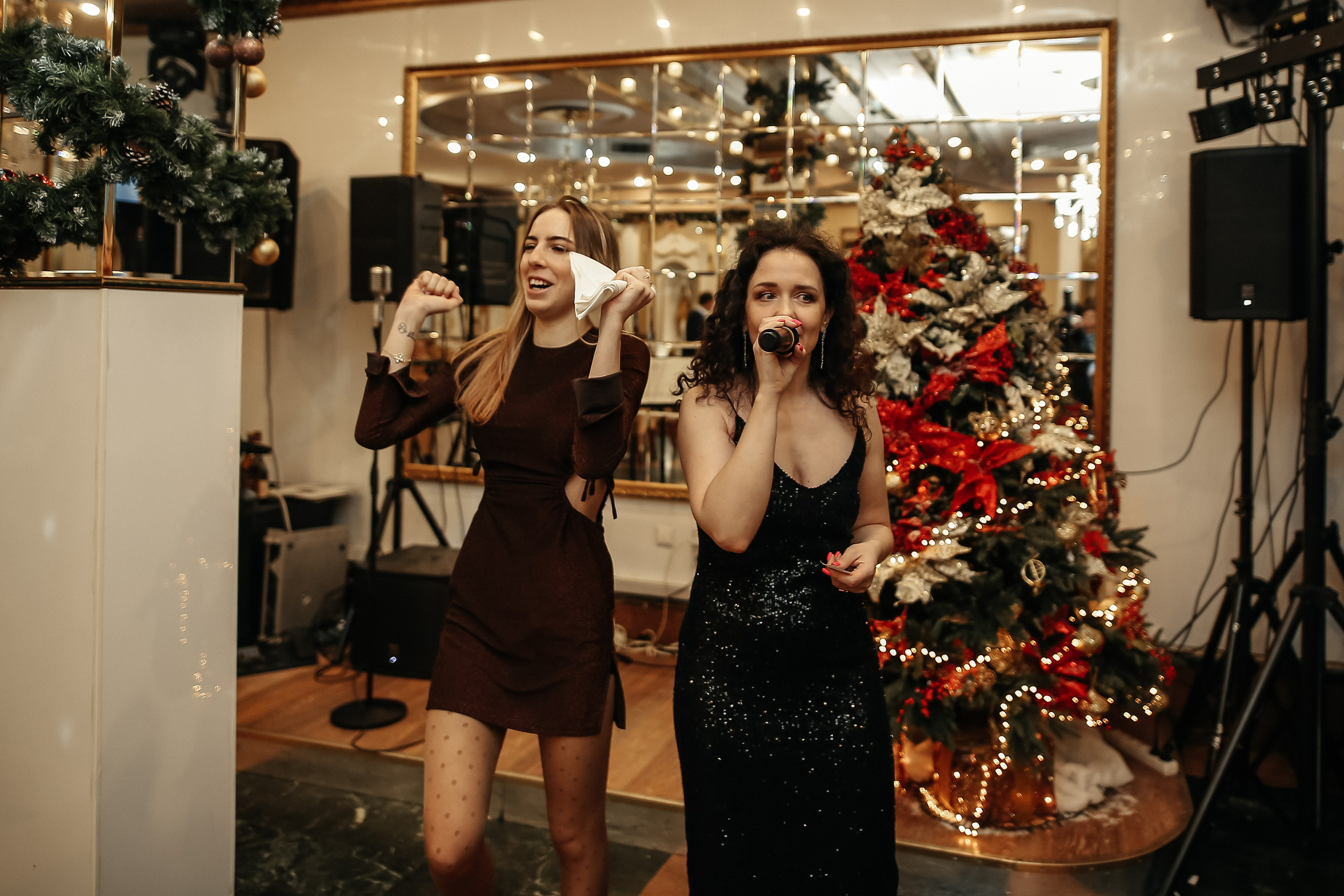 Живая музыка в Москве Ведущий Москва Саксофон Топ ведущих на свадьбу. Свадебный ведущий в Москве Саксофон на свадьбу