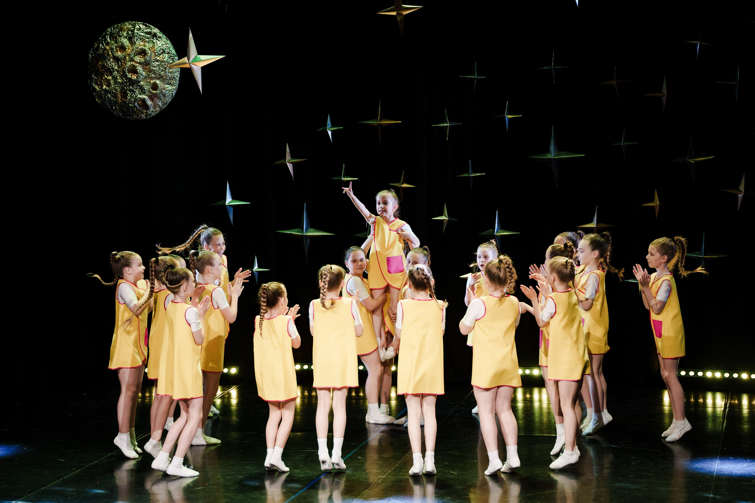 Концерт «Миллениум Джуниор» г. Ростов Великий. Репортажный фотограф Сергей Сажин г. Ярославль