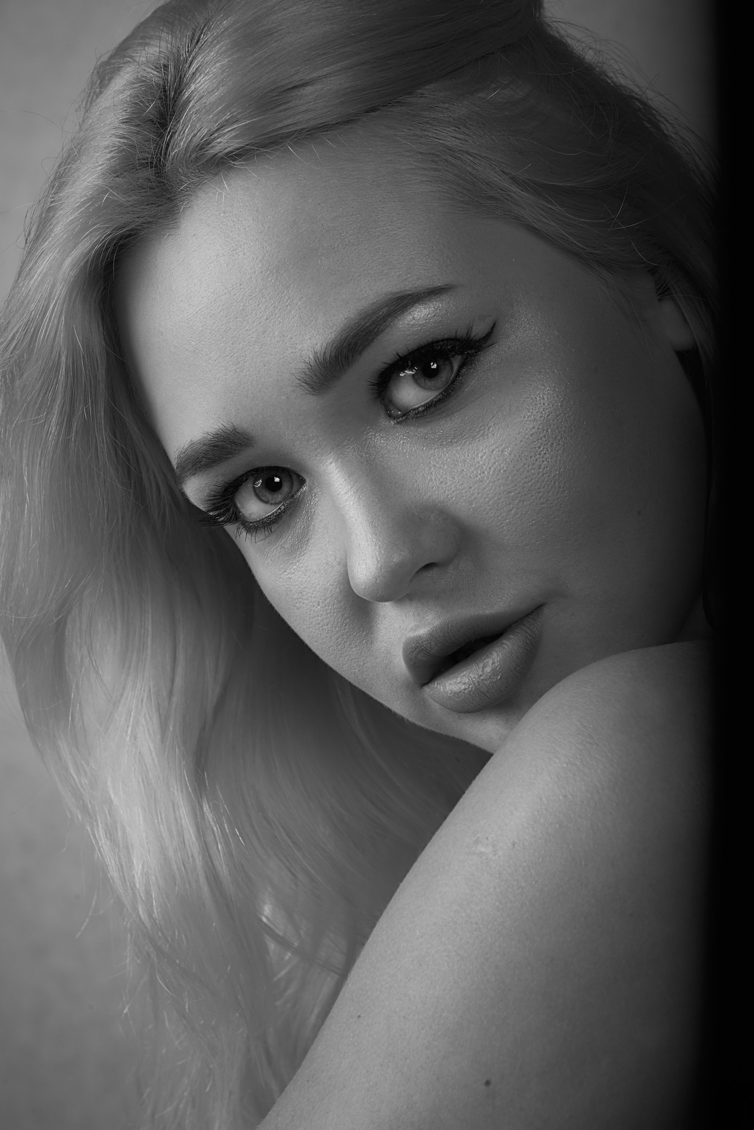 Портреты. Лекс Модянов фотограф в Москве