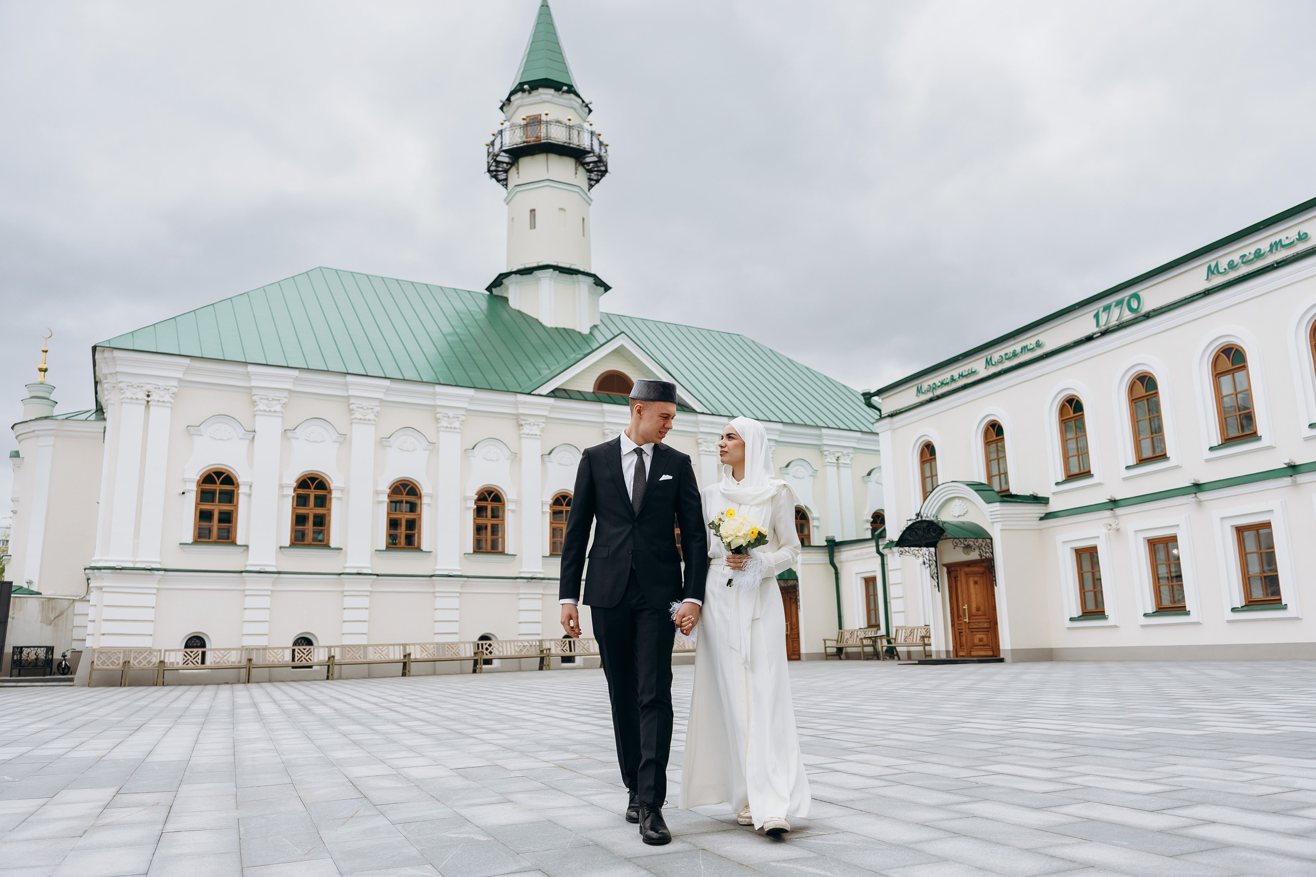 никах в мечети Марджани,  фотосессия в мечети Марджани, фотограф на никах Казань Ranas4you, образ невесты на никах, завязывание платка Казань, платье на никах Казань, фотограф на мусульманские свадьбы Ranas4you
