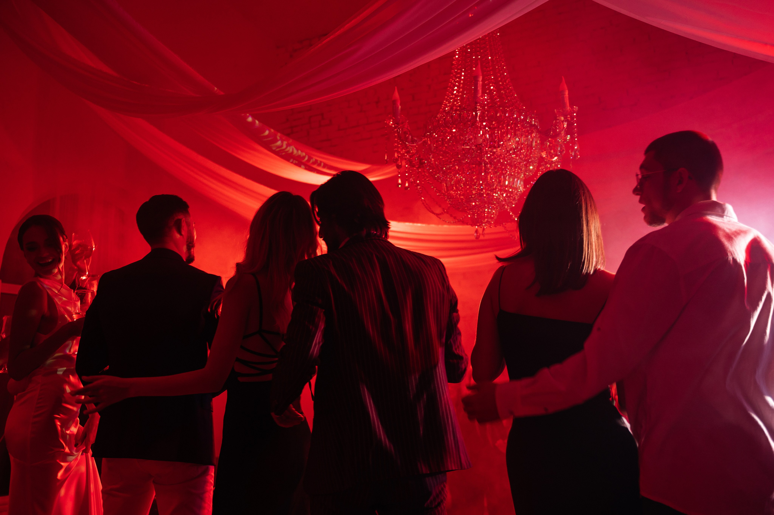 Красные линии. Свадебный и семейный фотограф в Красноярске Виктория Тимонина