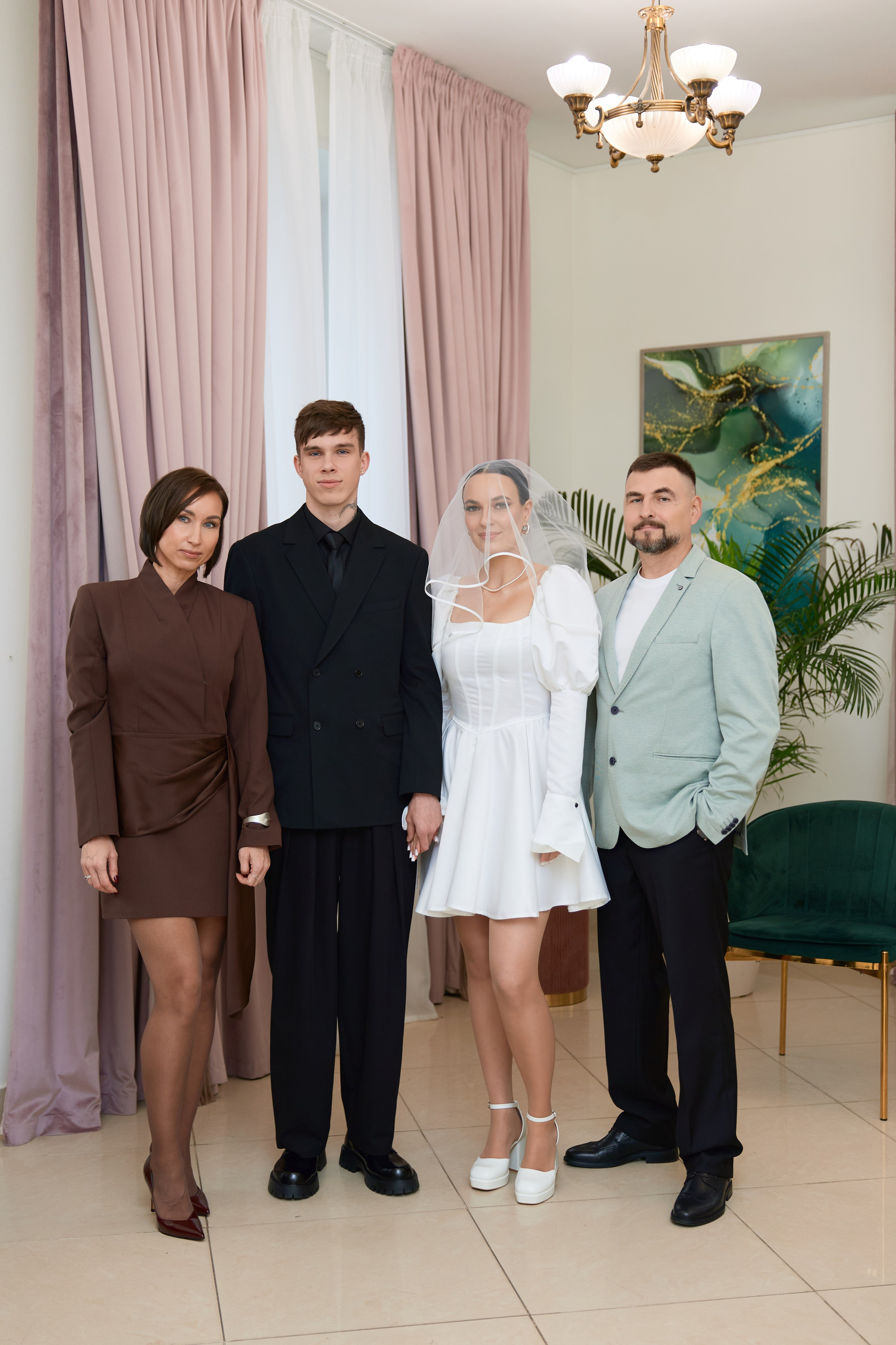 Елизавета и Артем. Роспись ВДНХ. Любовь Юсупова. Фотограф