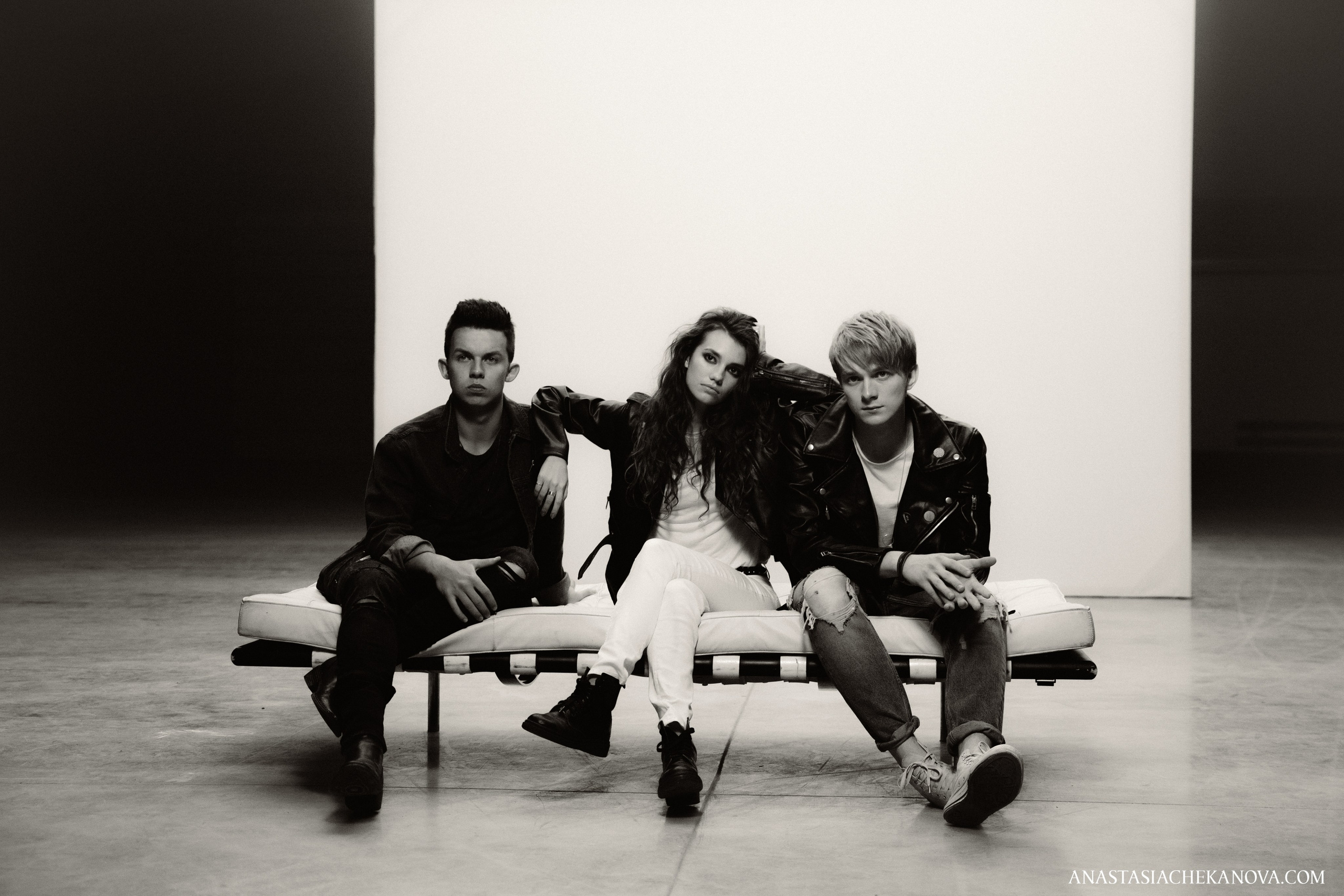 Backstage съемки клипа группы DVOE. Концертный и бурлеск фотограф Москва