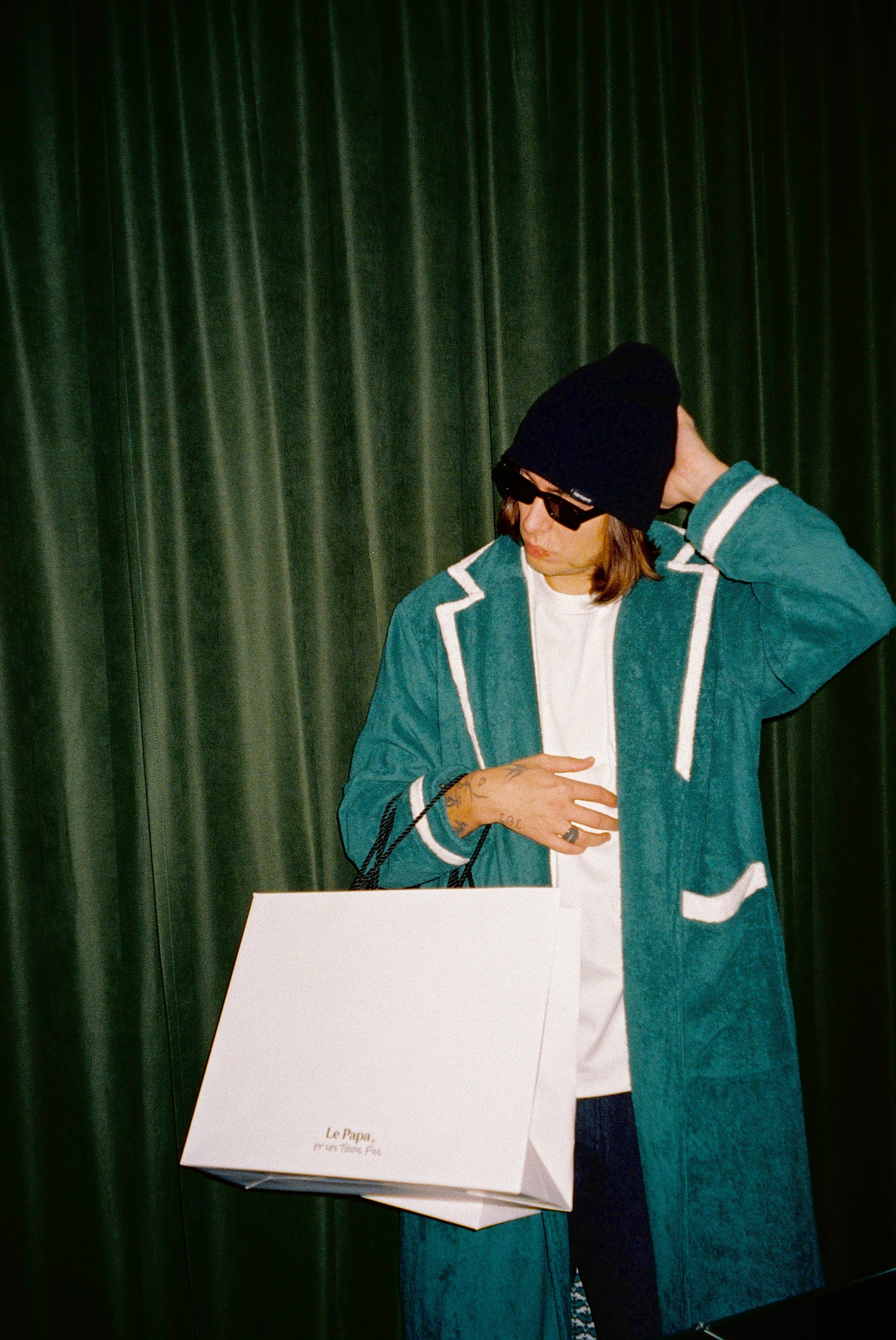 Le Papa. Главная