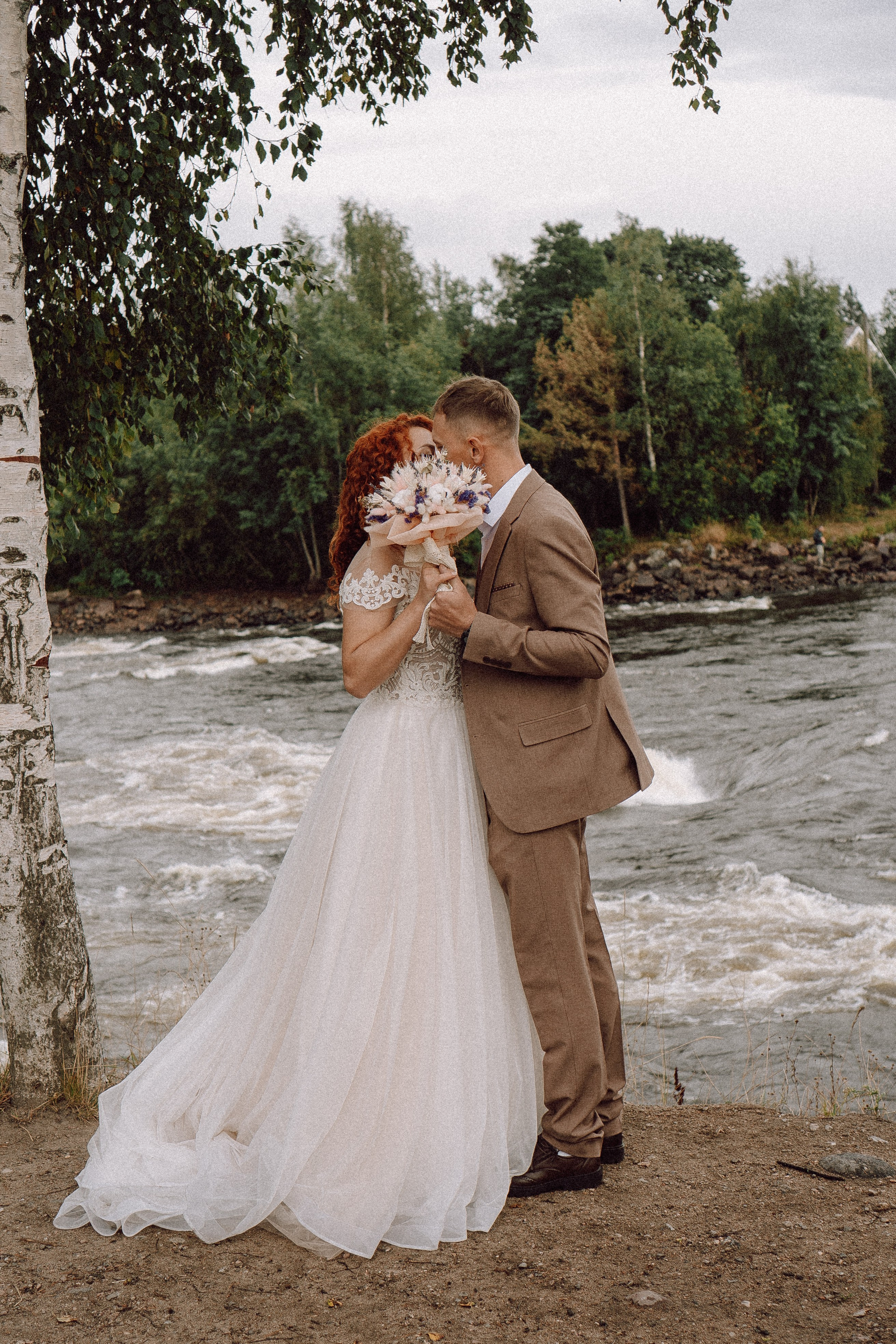 СВАДЕБНАЯ ФОТОСЕССИИЯ ПАРЫ В ГОРОДЕ ПРИОЗЕРСК В СОСНОВОМ ЛЕСУ И С ПИКАПОМ. Профессиональный фотограф, Санкт-Петербург — Виктория Богомолова