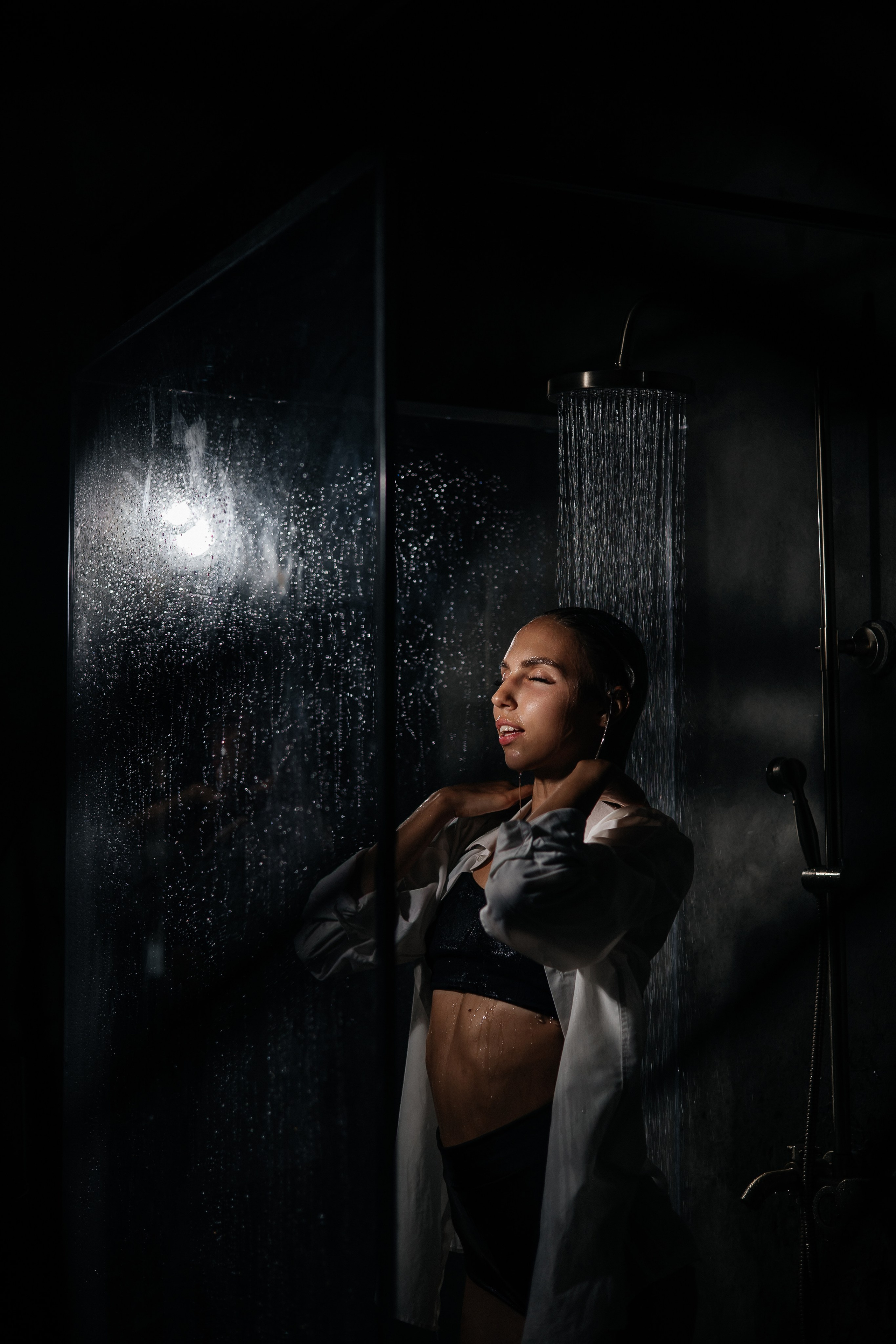 В душе…. ФОТОГРАФ РОЗА ФИЛИНА СПб I МОСКВА