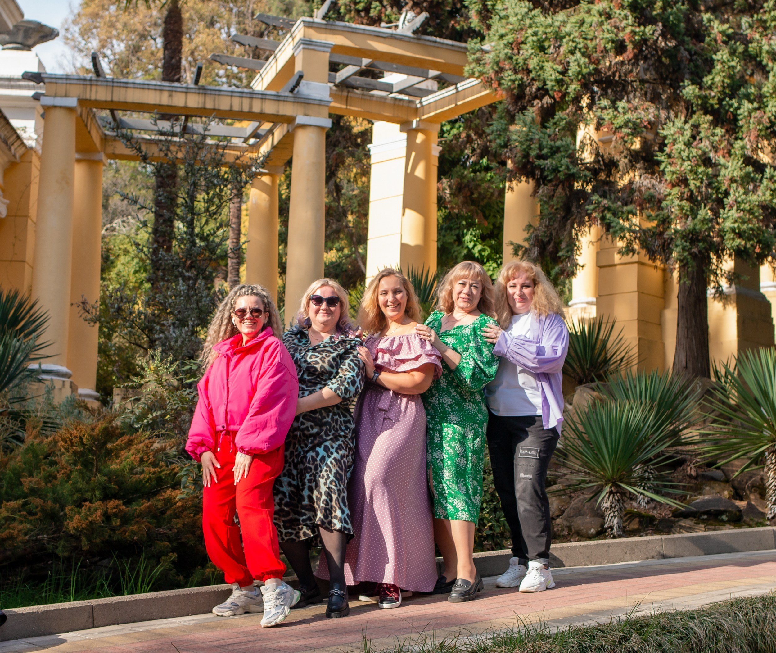 Фотосессия подружек в Дендрарии